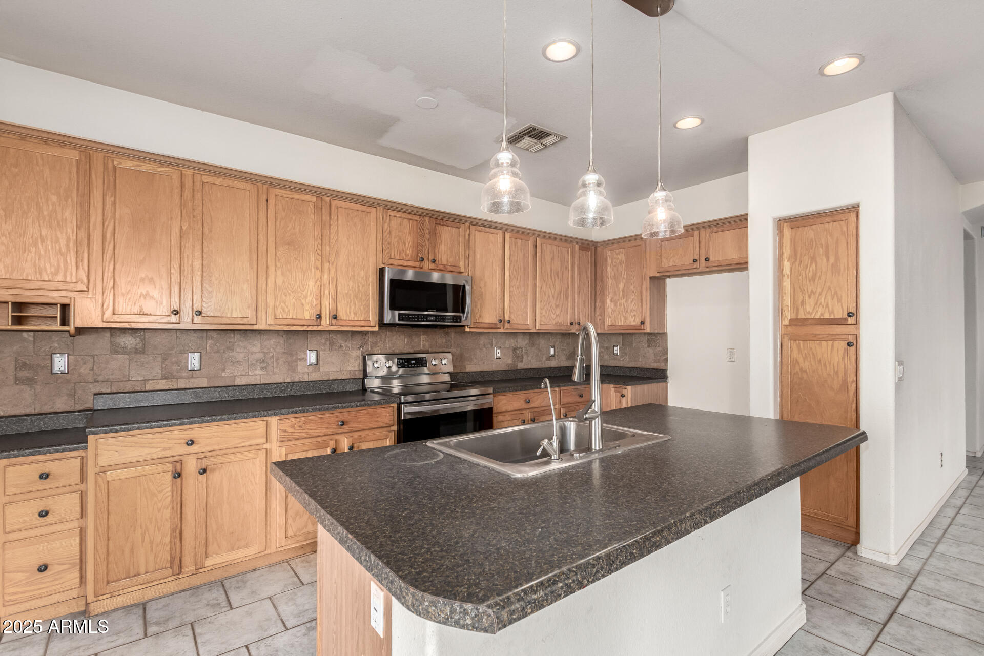 10417 E EDGEWOOD Avenue, Mesa