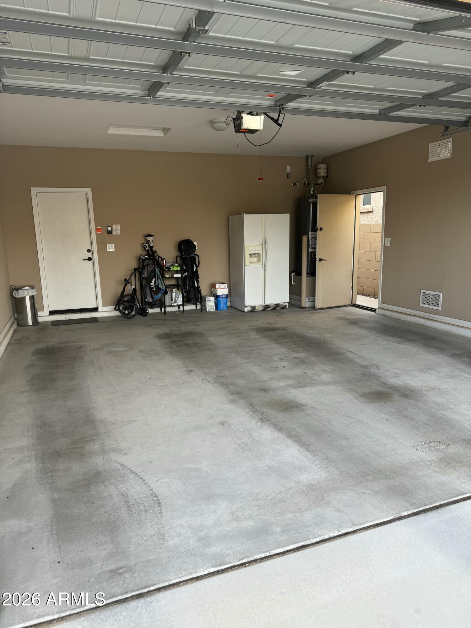 10773 W PRICKLY PEAR Trail