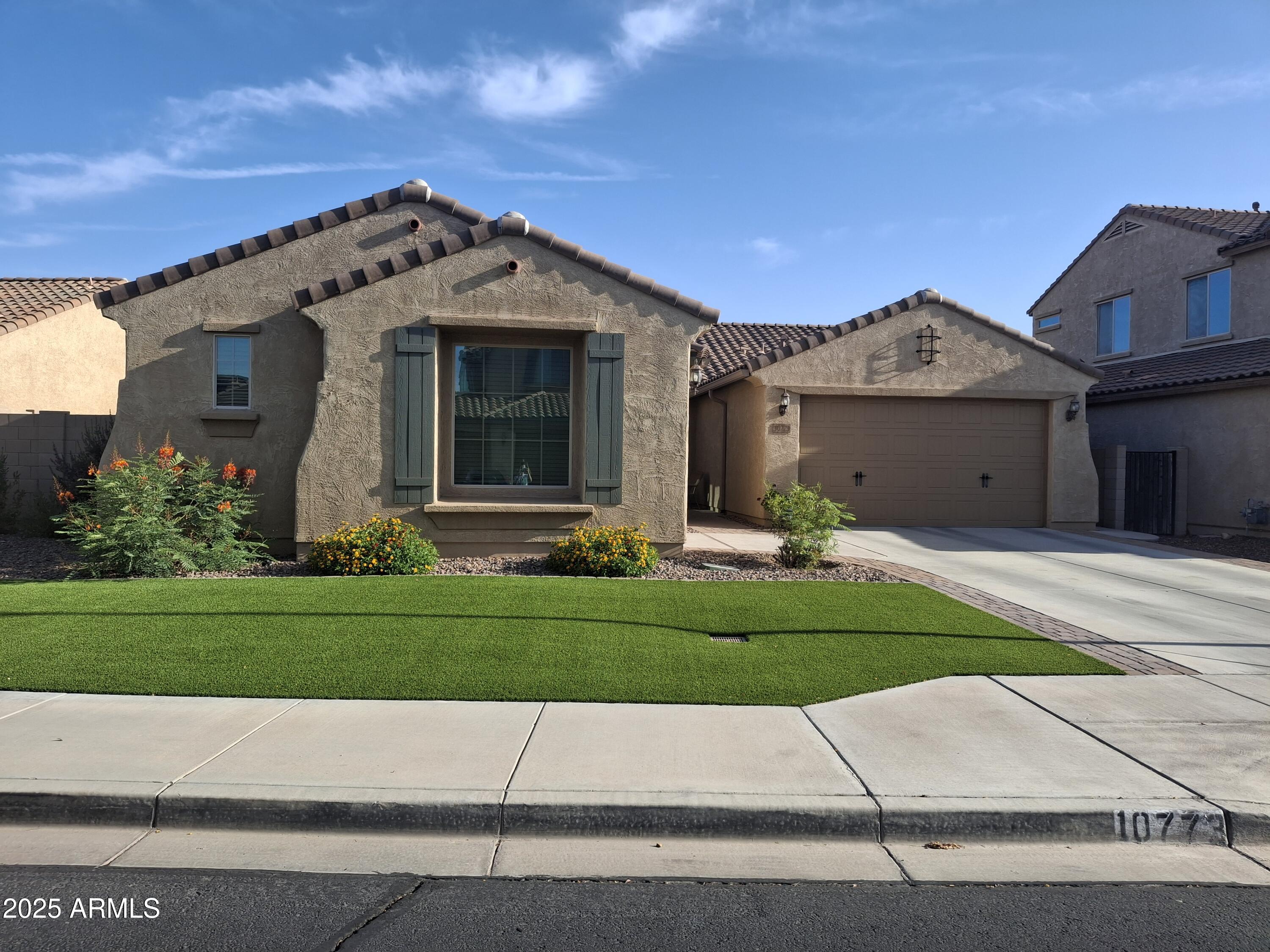 10773 W PRICKLY PEAR Trail