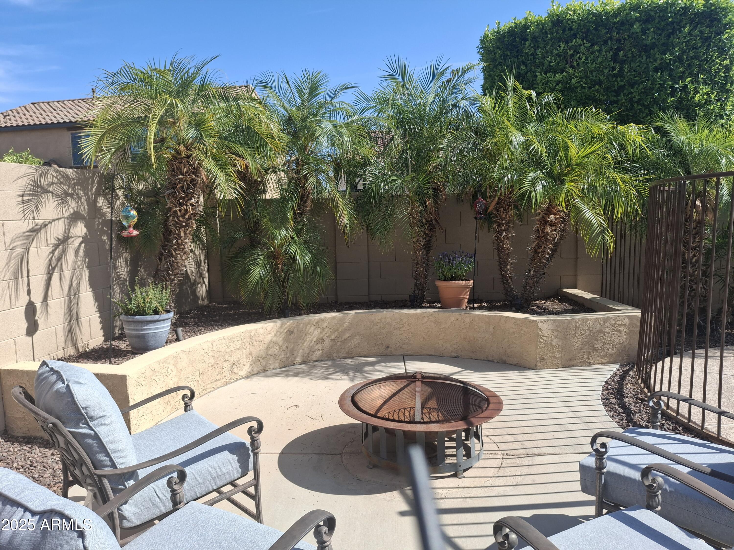 10773 W PRICKLY PEAR Trail
