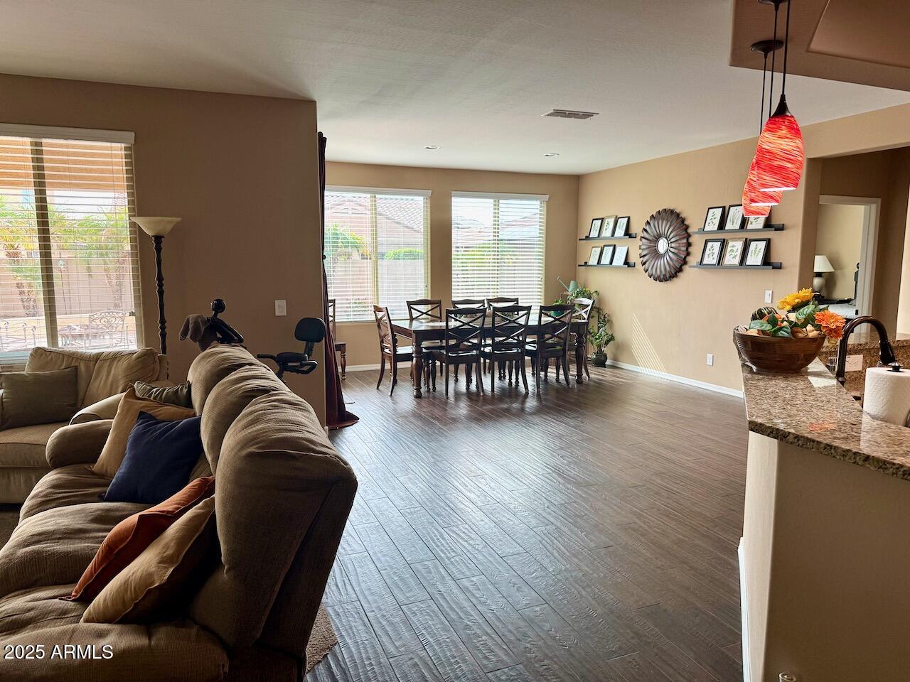 10773 W PRICKLY PEAR Trail