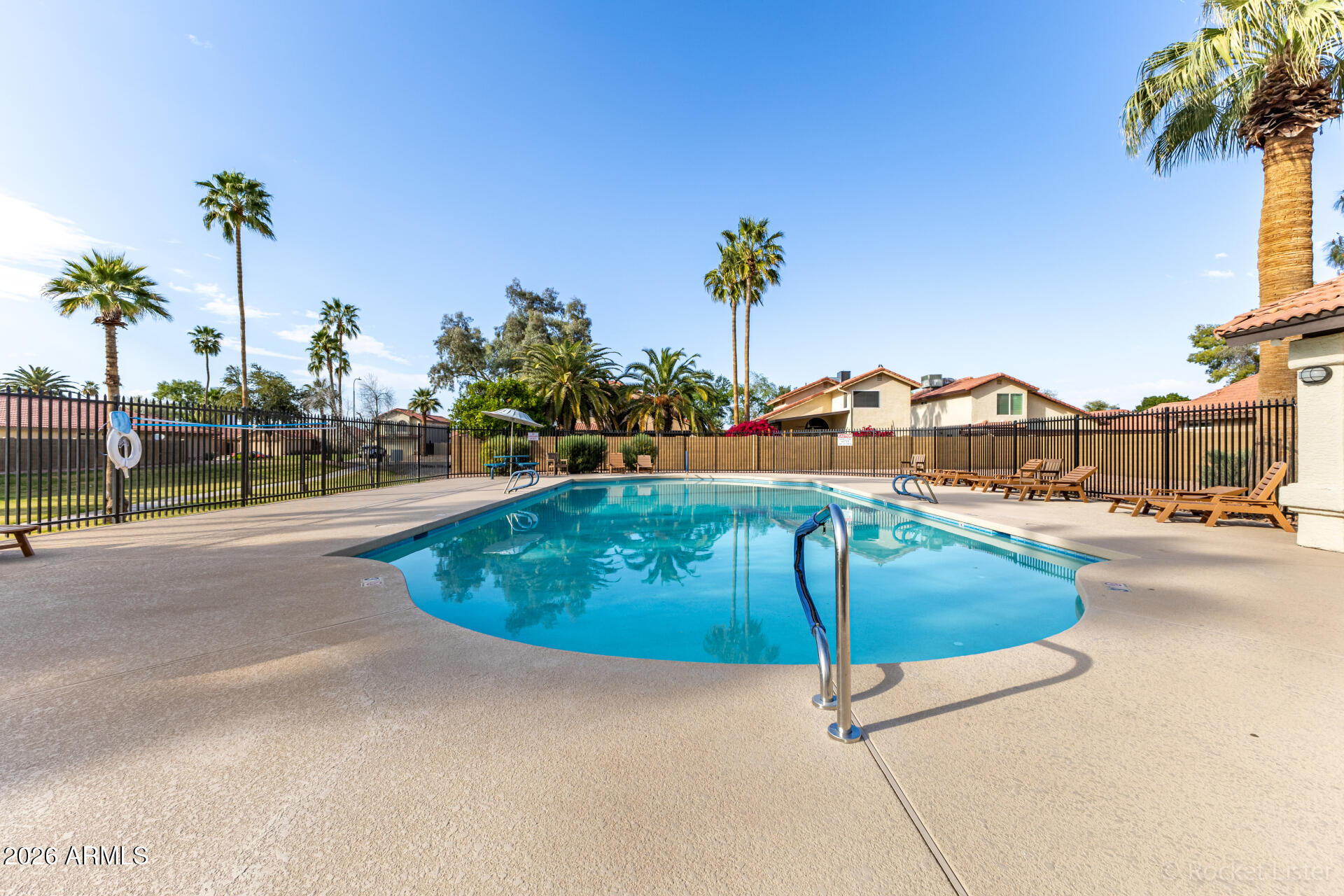 2379 W GAIL Drive