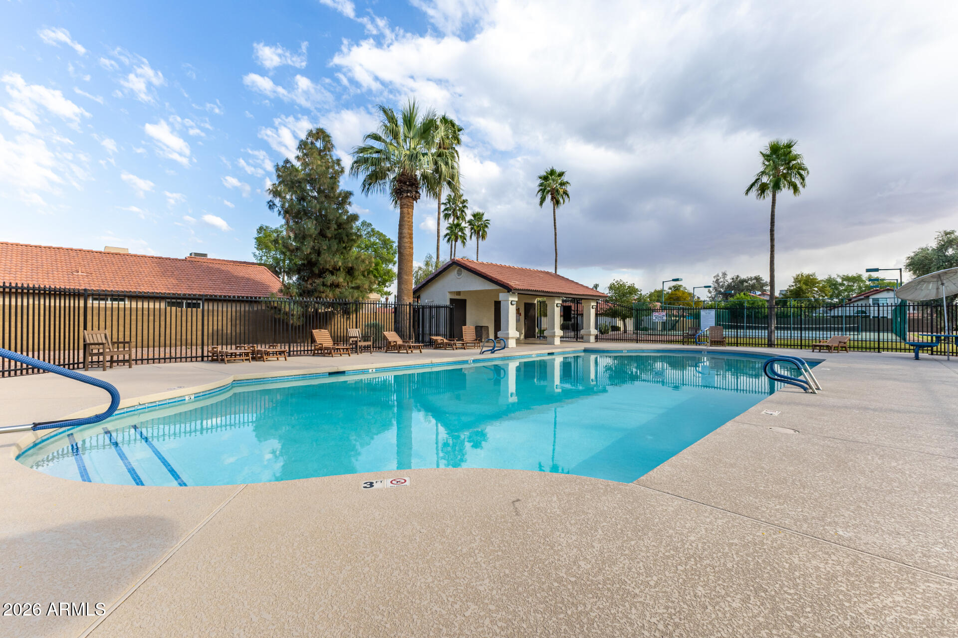 2379 W GAIL Drive