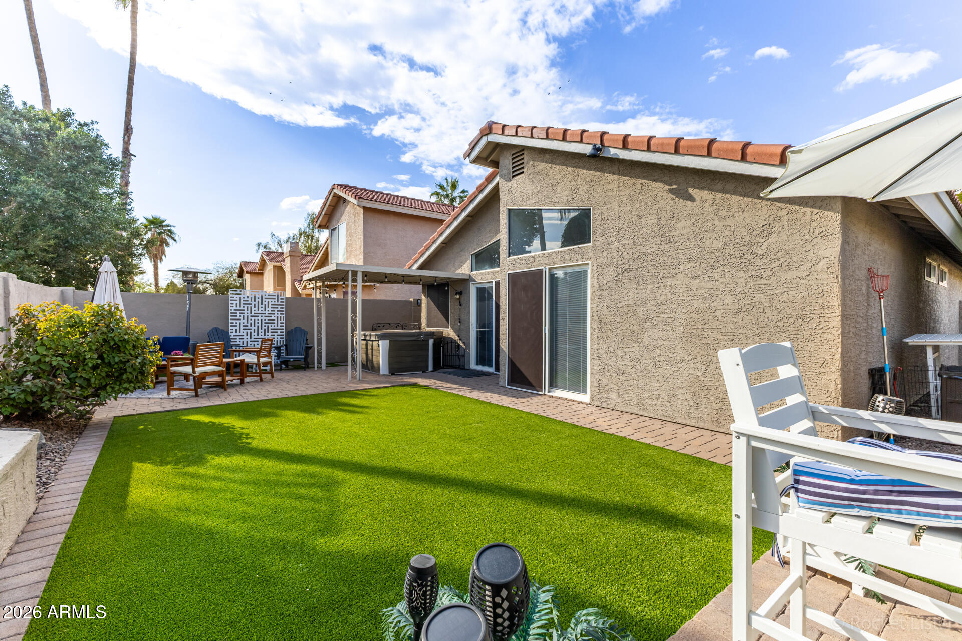 2379 W GAIL Drive