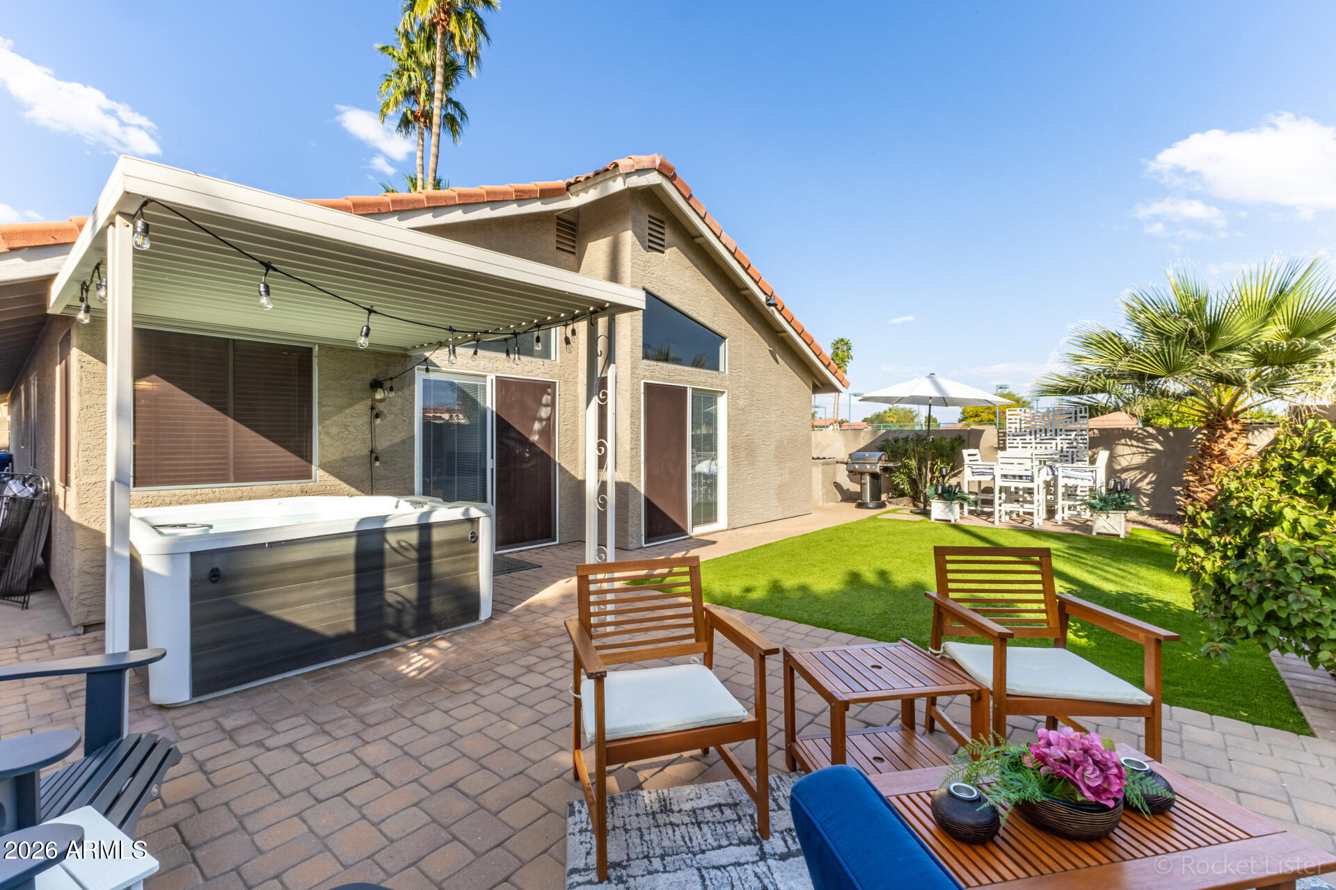 2379 W GAIL Drive