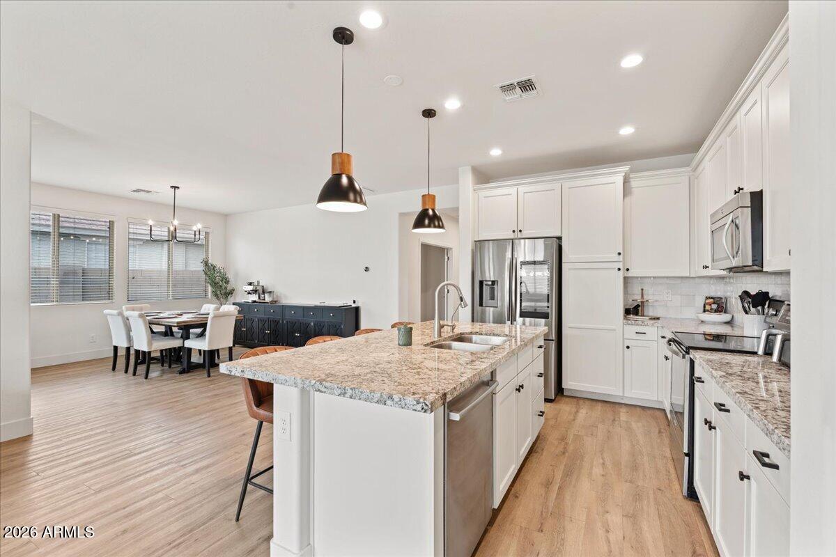 3462 N LOS ALAMOS