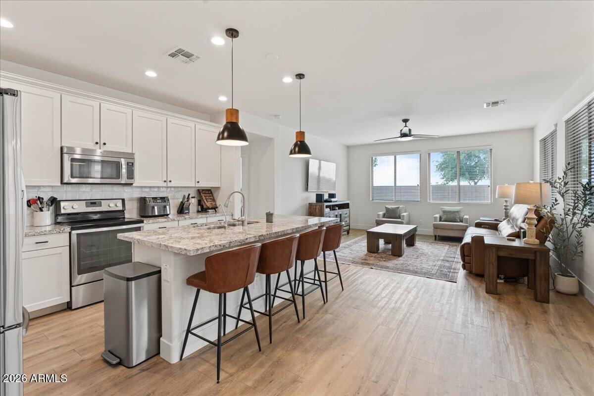 3462 N LOS ALAMOS