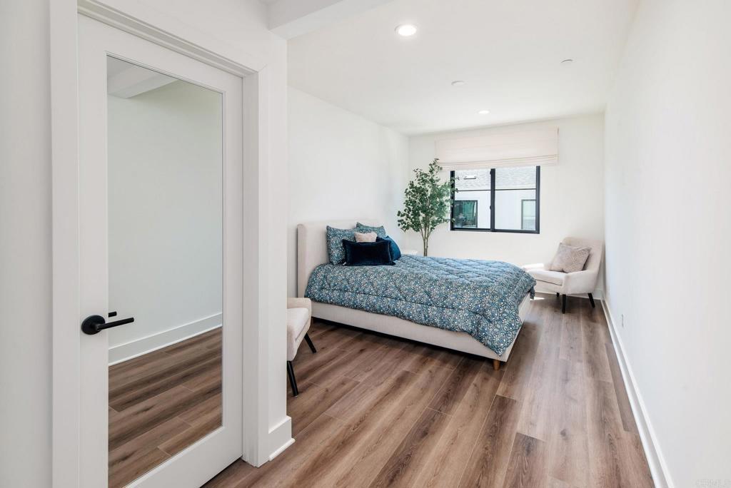 1105 Catania Court 203