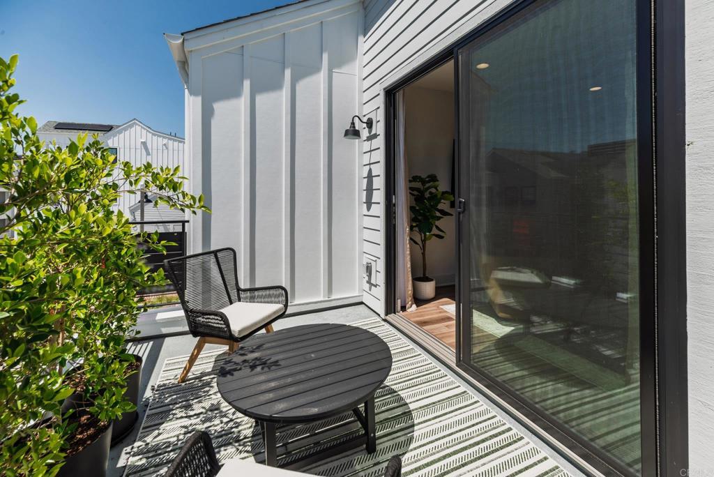 1105 Catania Court 203