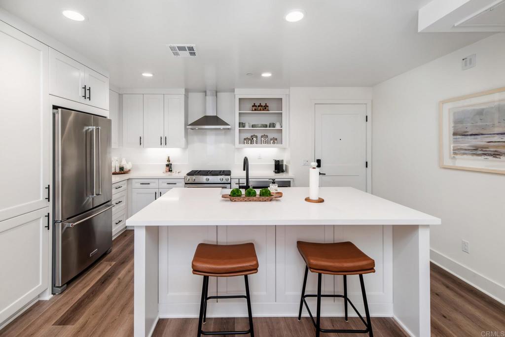 1105 Catania Court 203