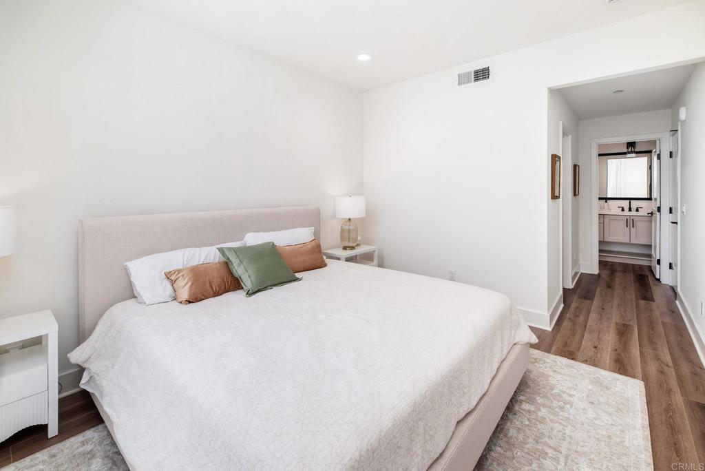 1105 Catania Court 203