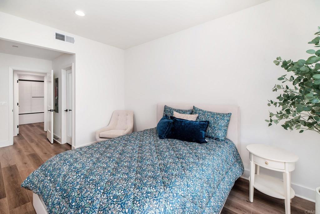1105 Catania Court 203