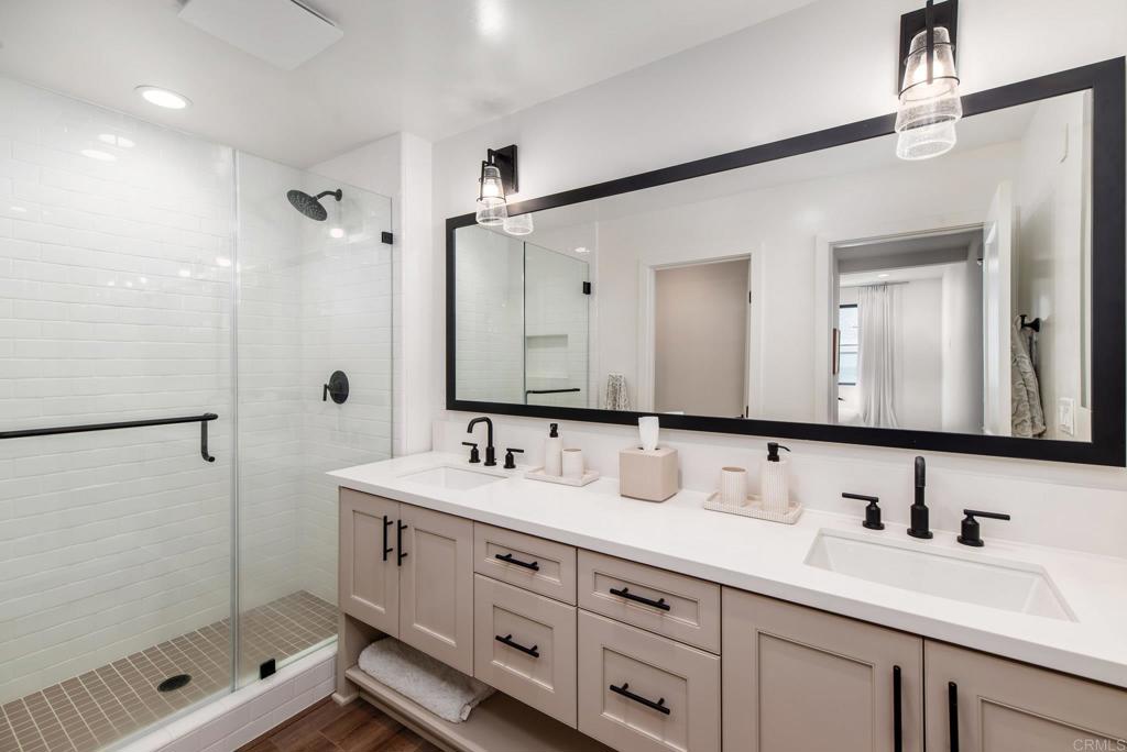 1105 Catania Court 203