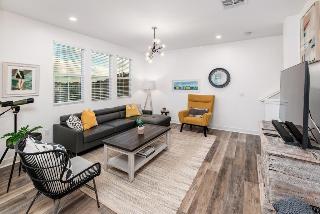 1115 Sea Glass Way