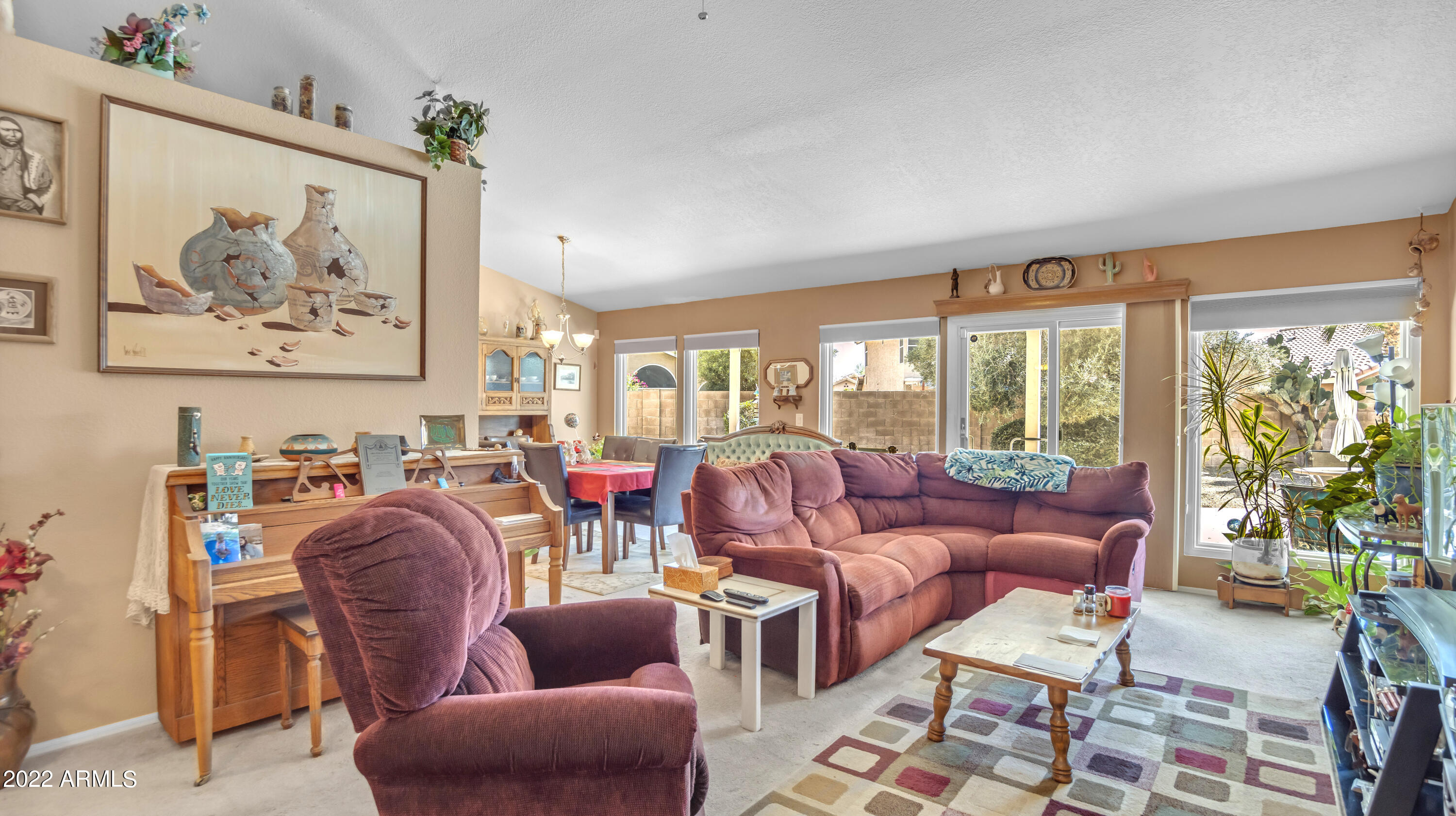 4325 E WOODLAND Drive