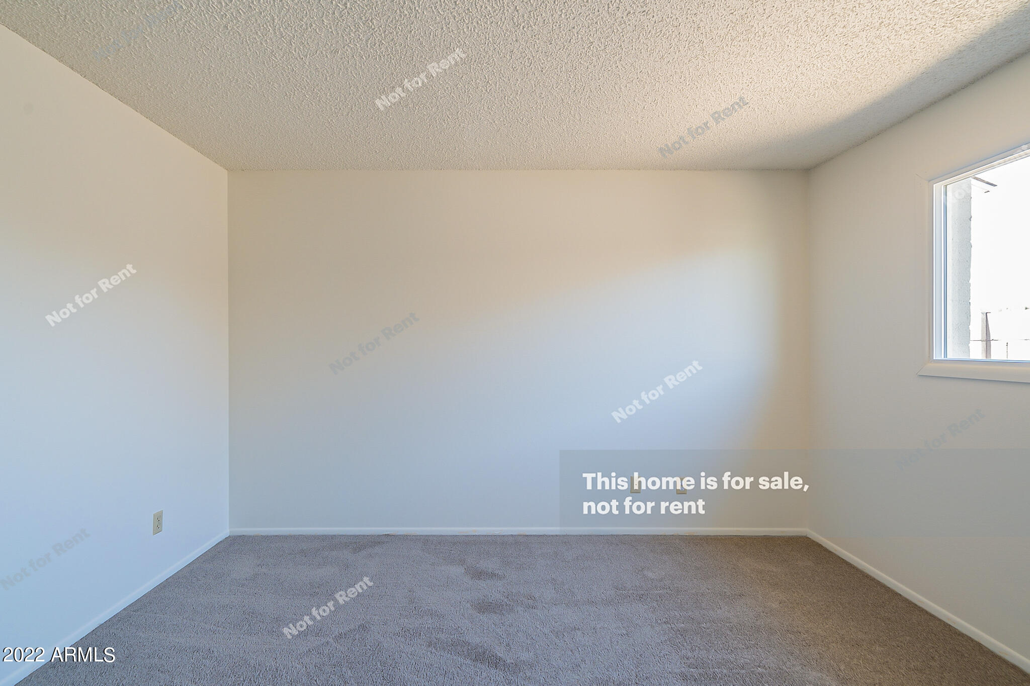 1041 E FAIRMONT Drive