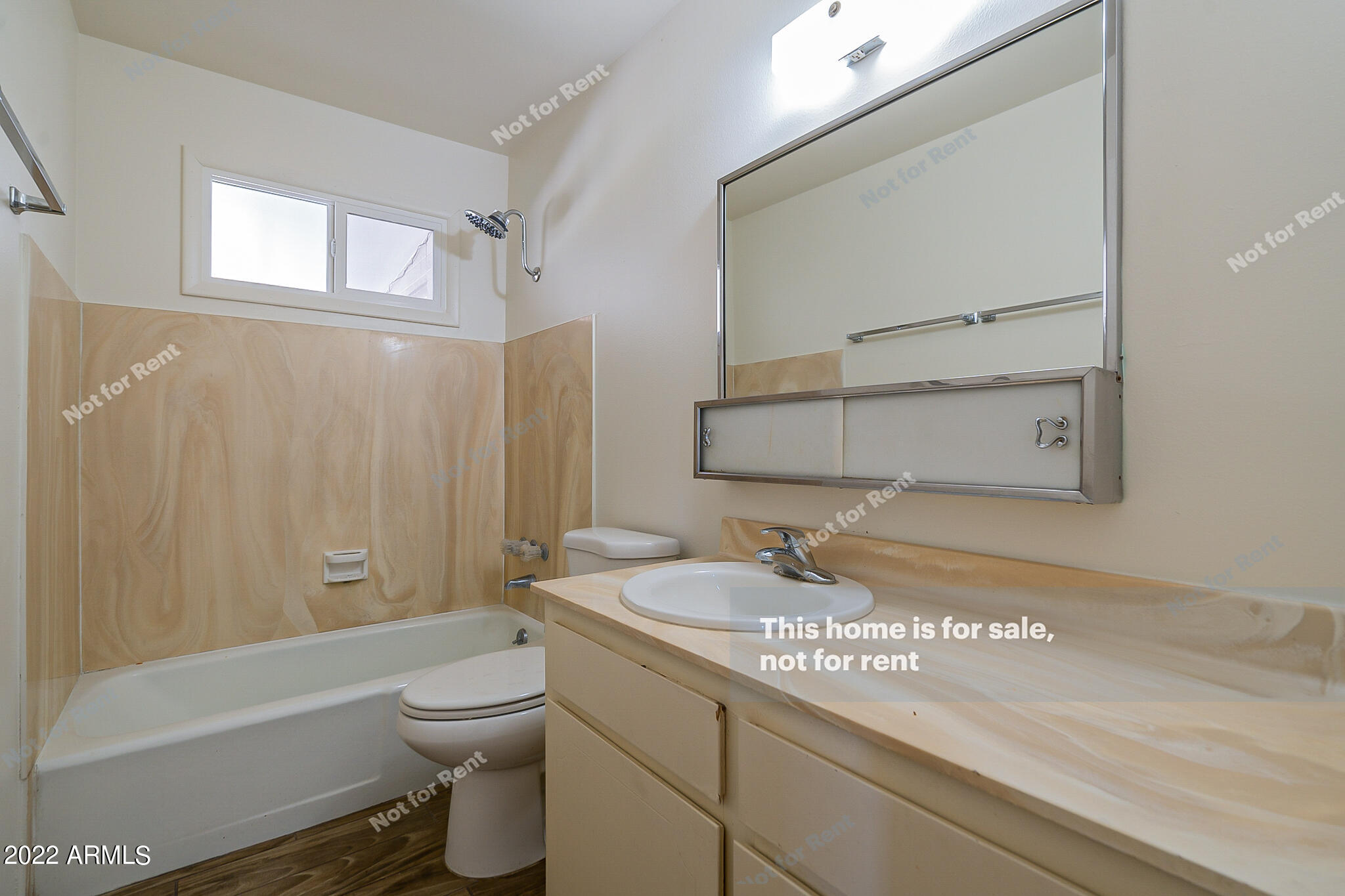 1041 E FAIRMONT Drive