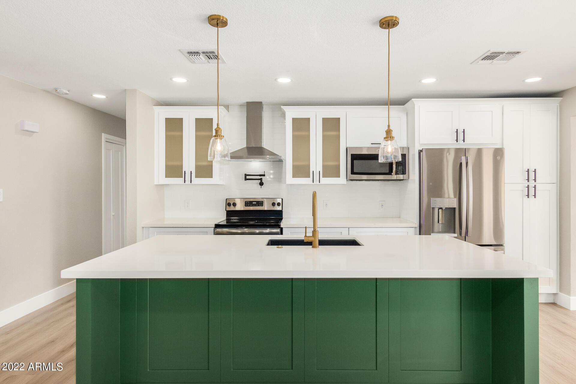 130 W San Remo Street