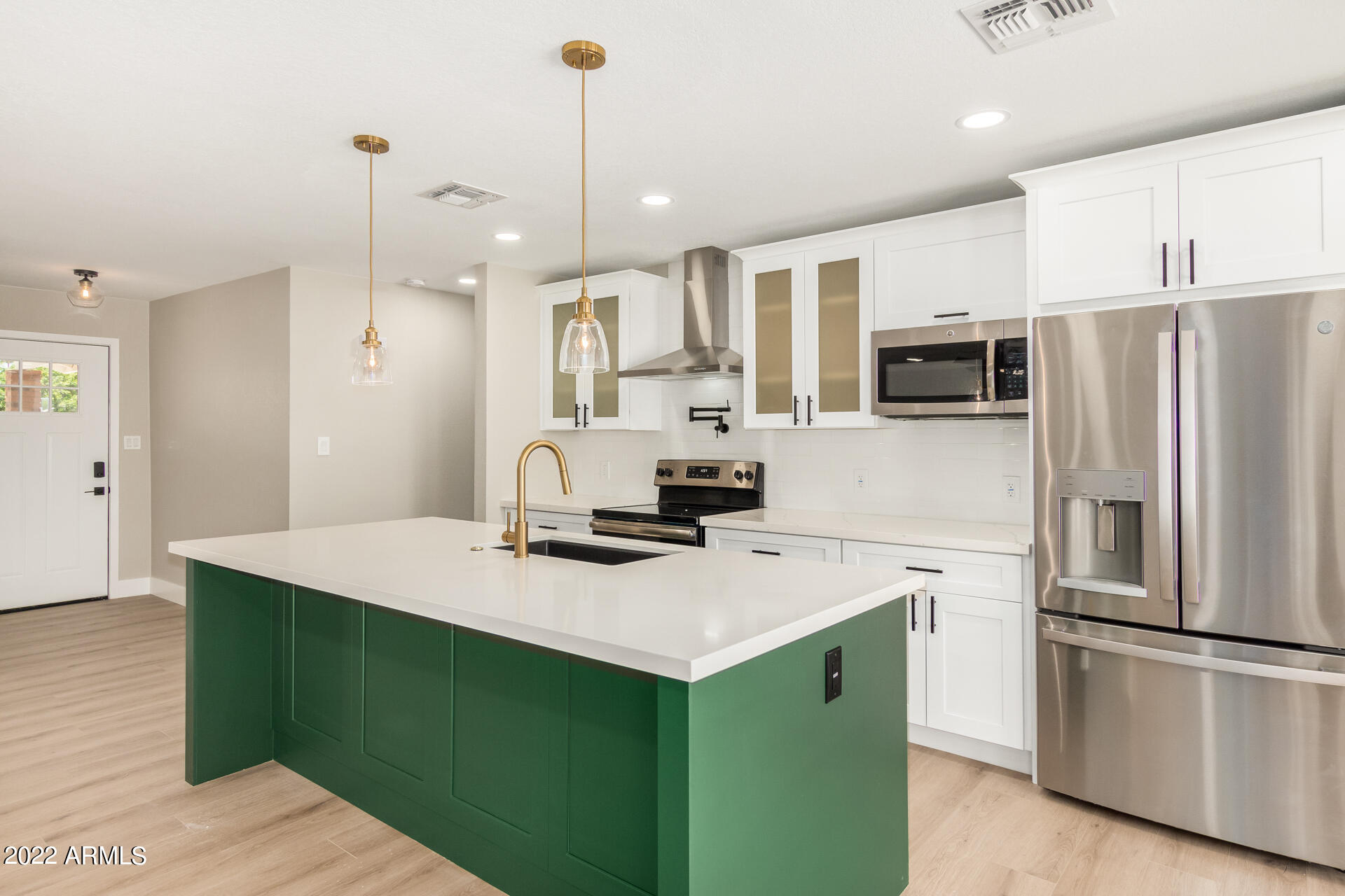 130 W San Remo Street