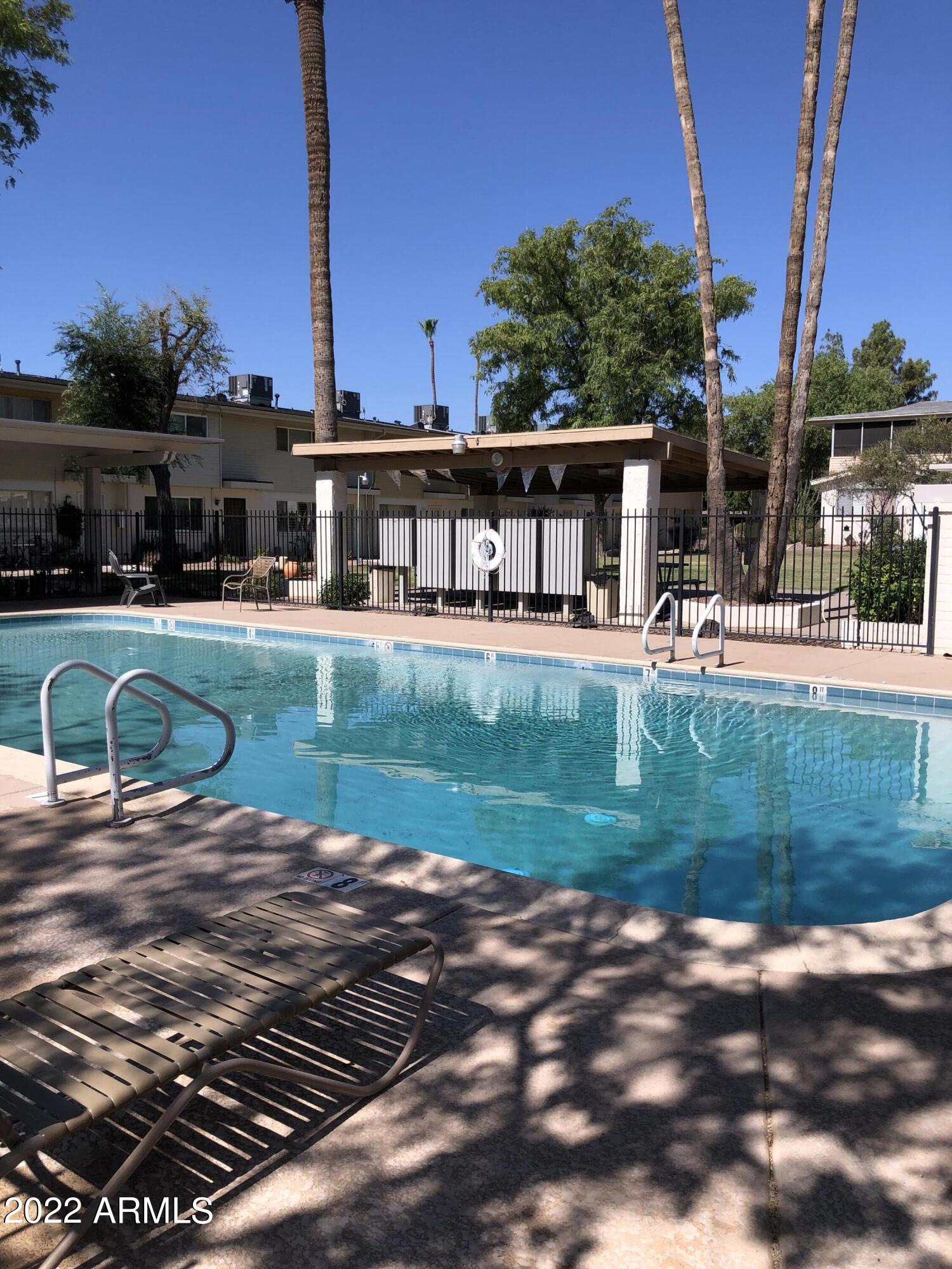 8211 E GARFIELD Street Unit: J13