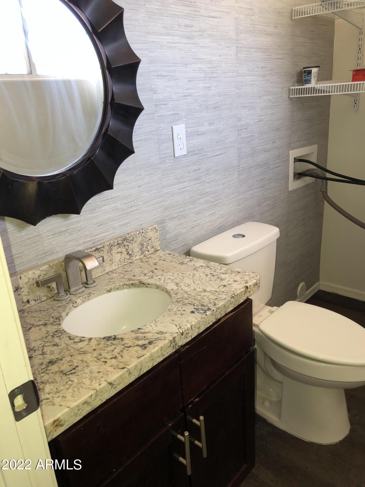 8211 E GARFIELD Street Unit: J13