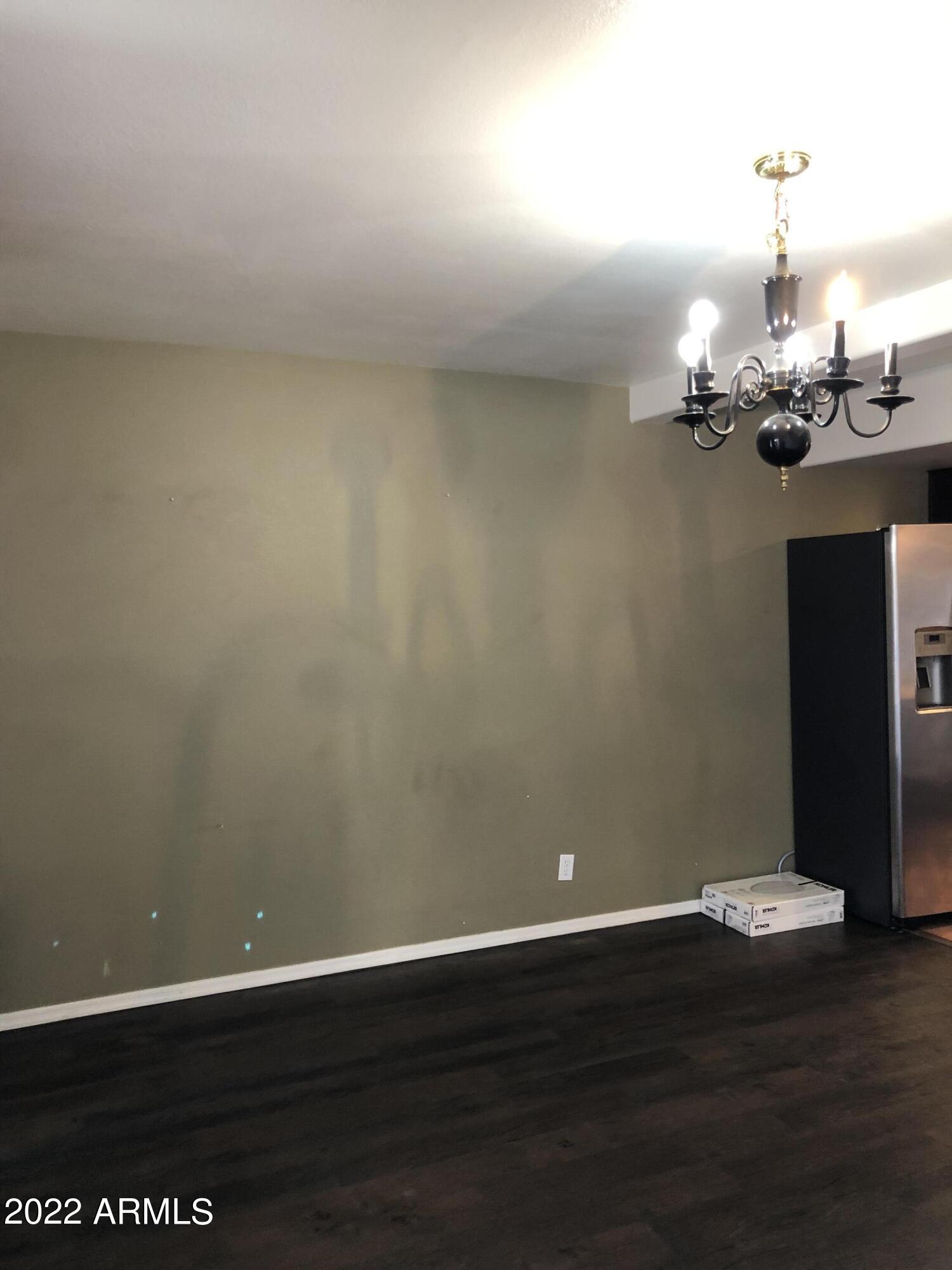 8211 E GARFIELD Street Unit: J13