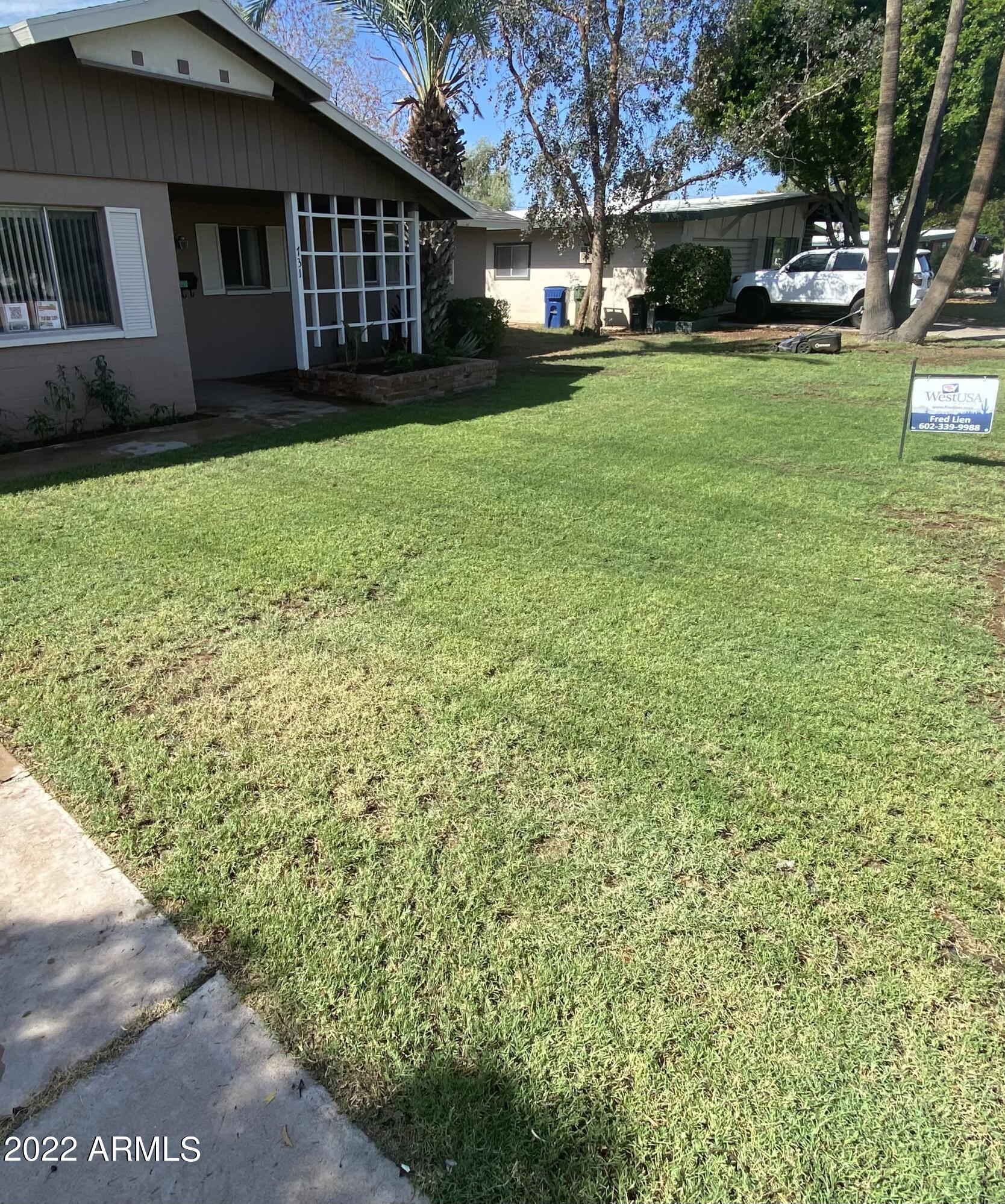 731 E WESLEYAN Drive