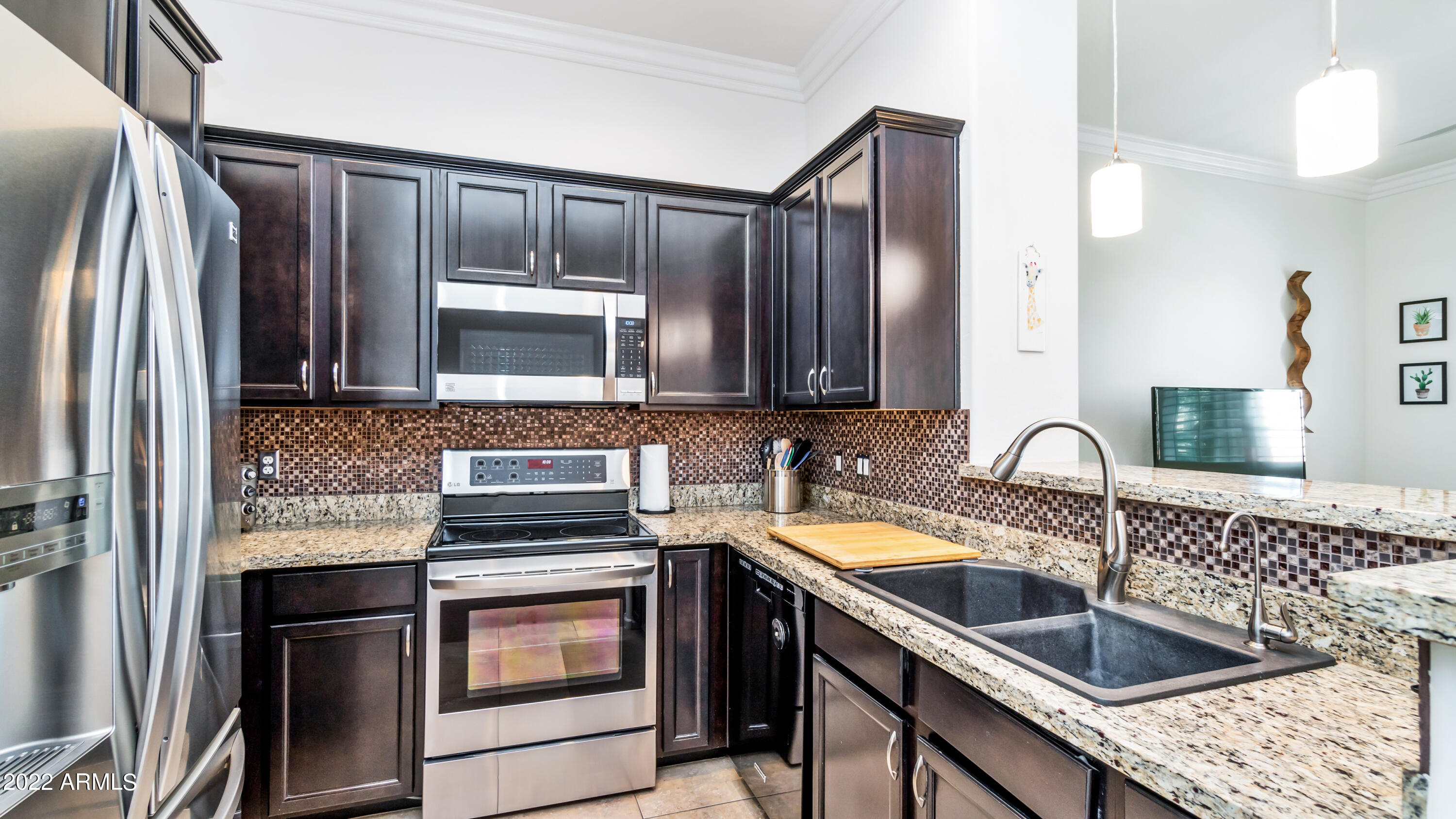 124 N CALIFORNIA Street Unit: 28