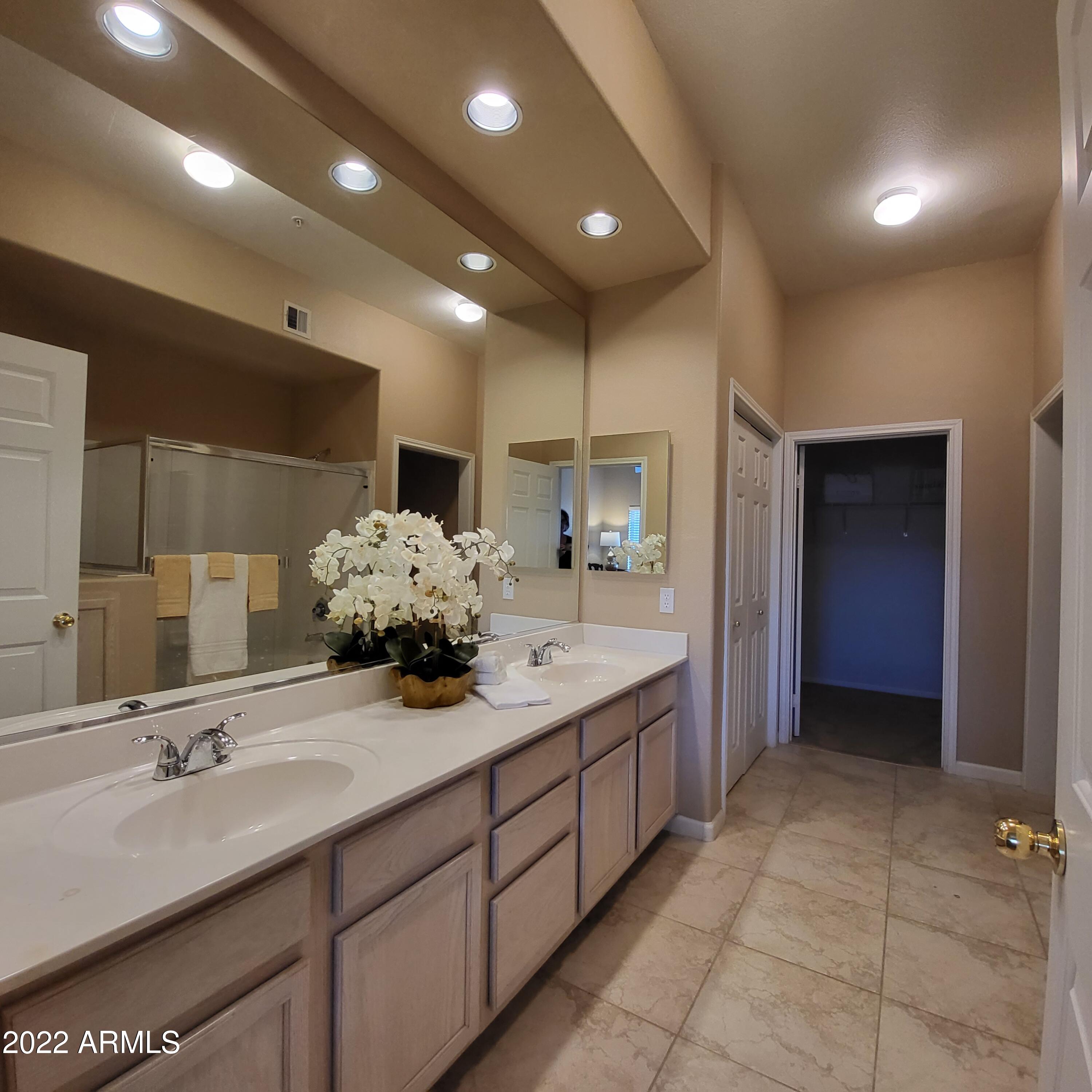 8245 E BELL Road Unit: 150