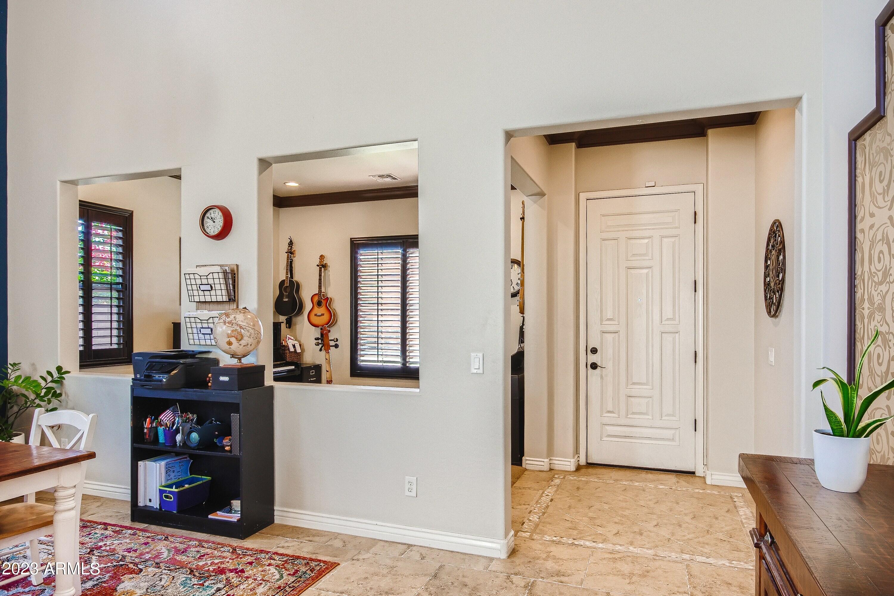 2212 E GALILEO Drive