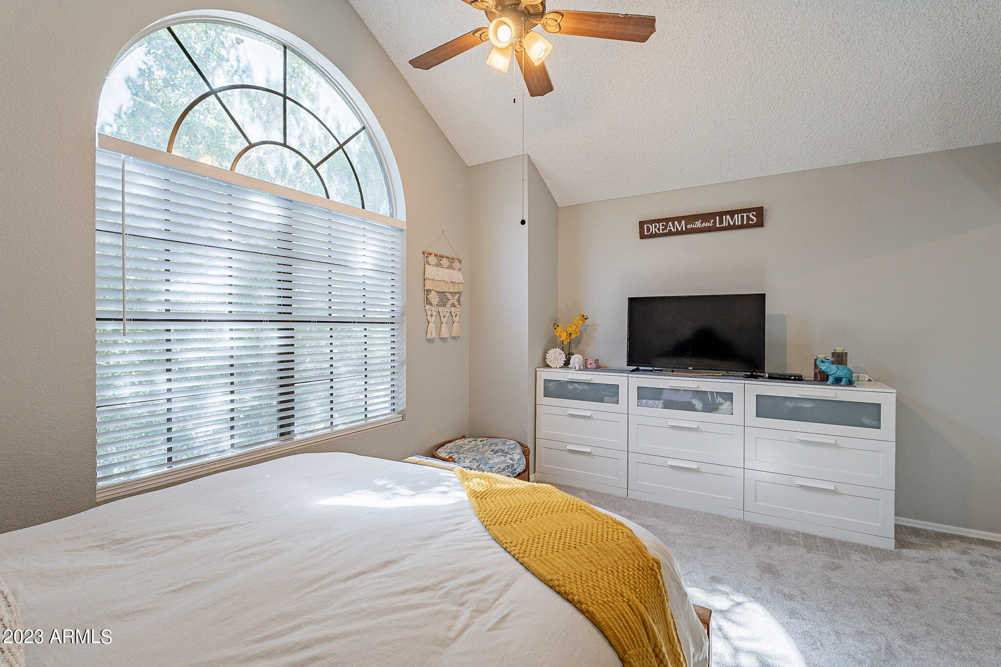 921 W UNIVERSITY Drive Unit: 1006