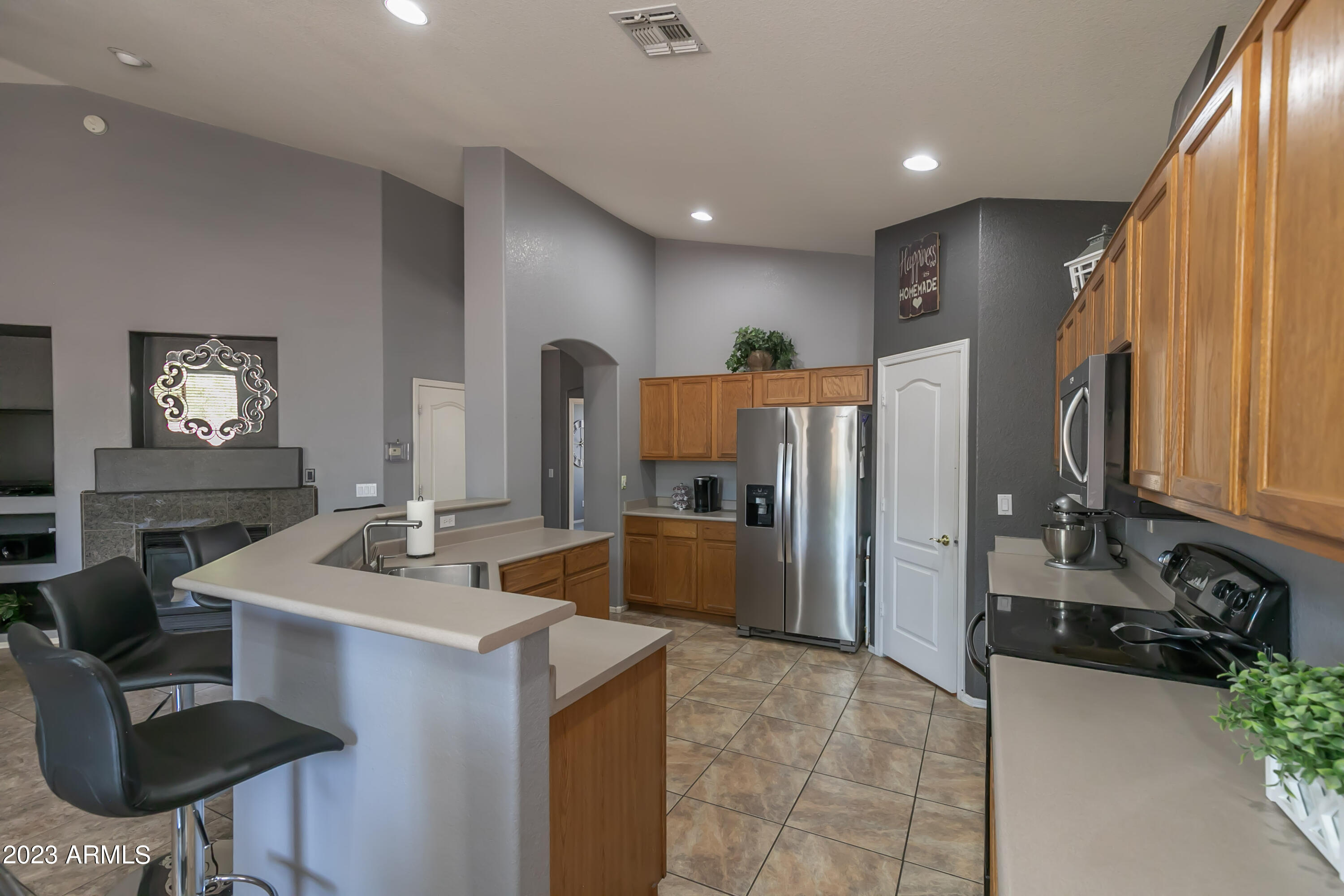 10249 E JUANITA Circle