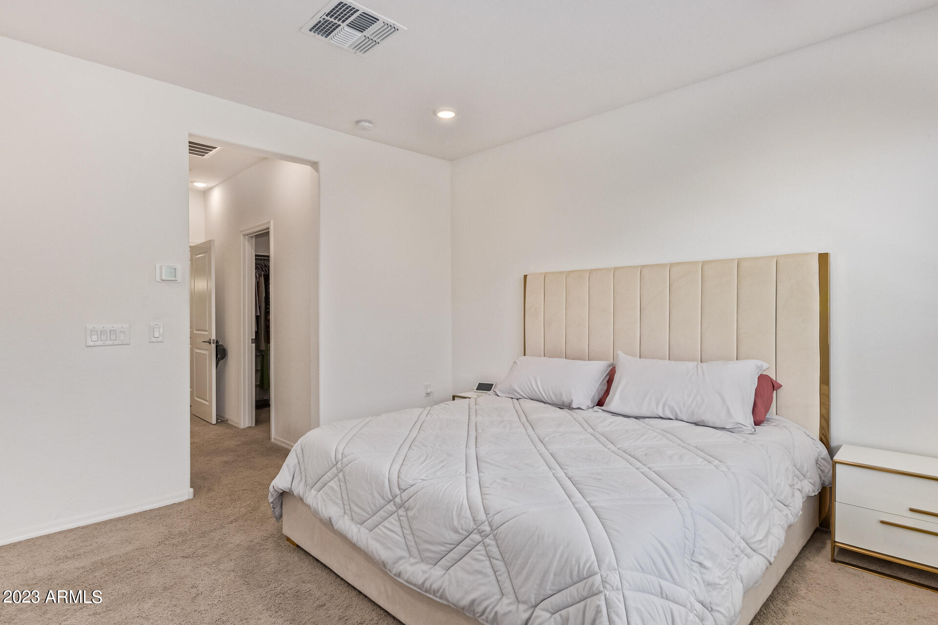 2669 S PEPPERTREE Drive # 105