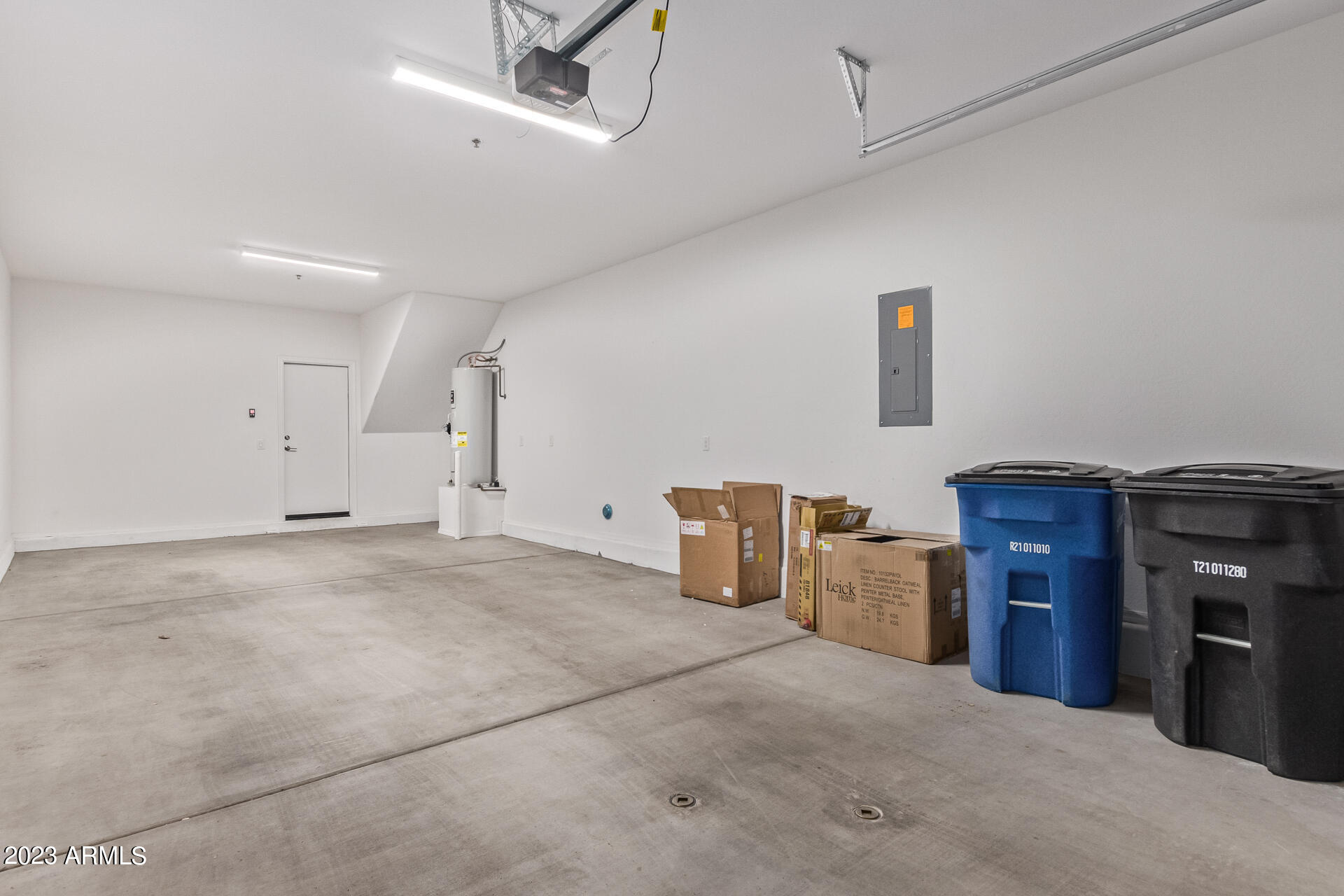 2669 S PEPPERTREE Drive # 105