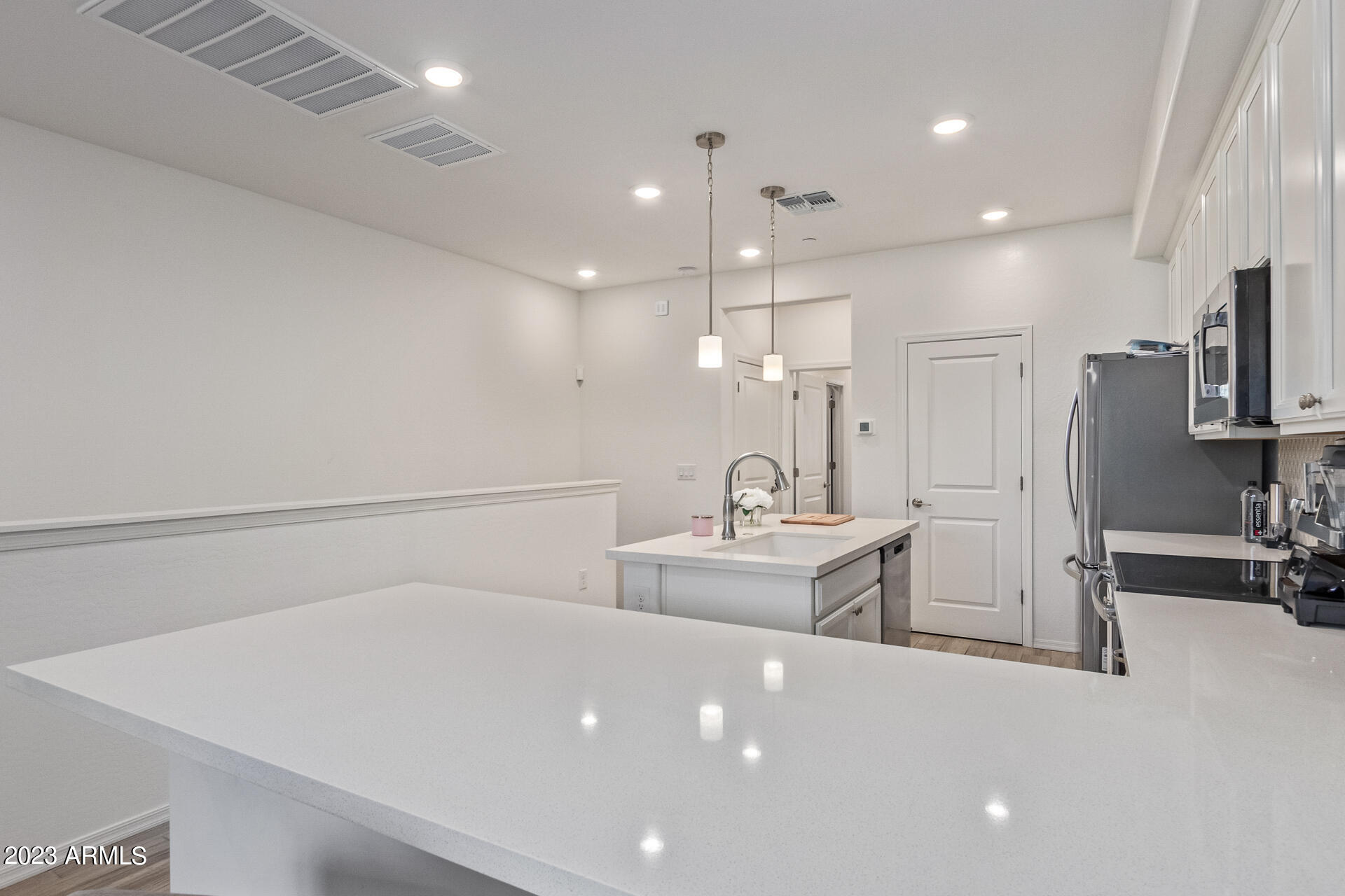 2669 S PEPPERTREE Drive # 105