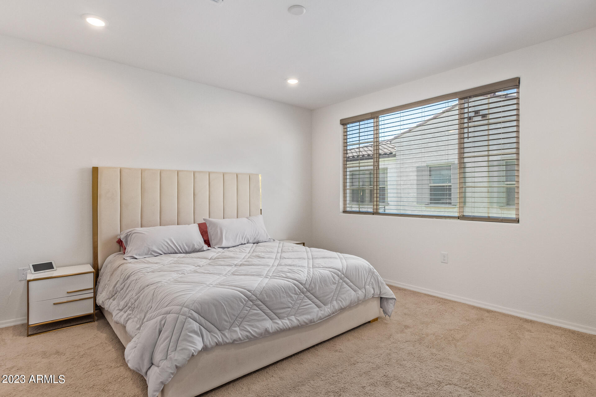 2669 S PEPPERTREE Drive # 105