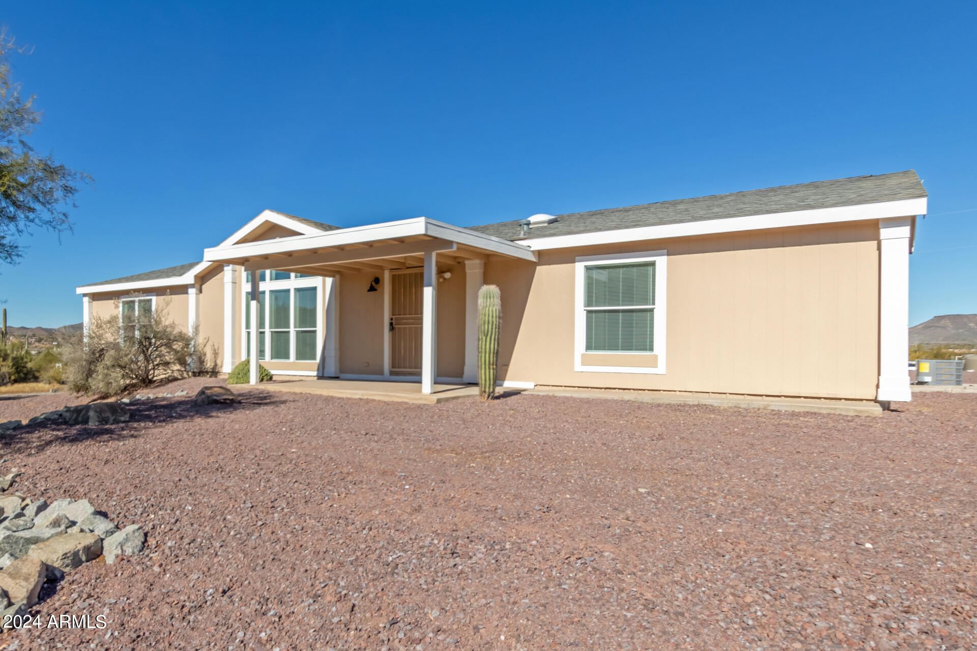 2816 W TWIN PEAKS Lane