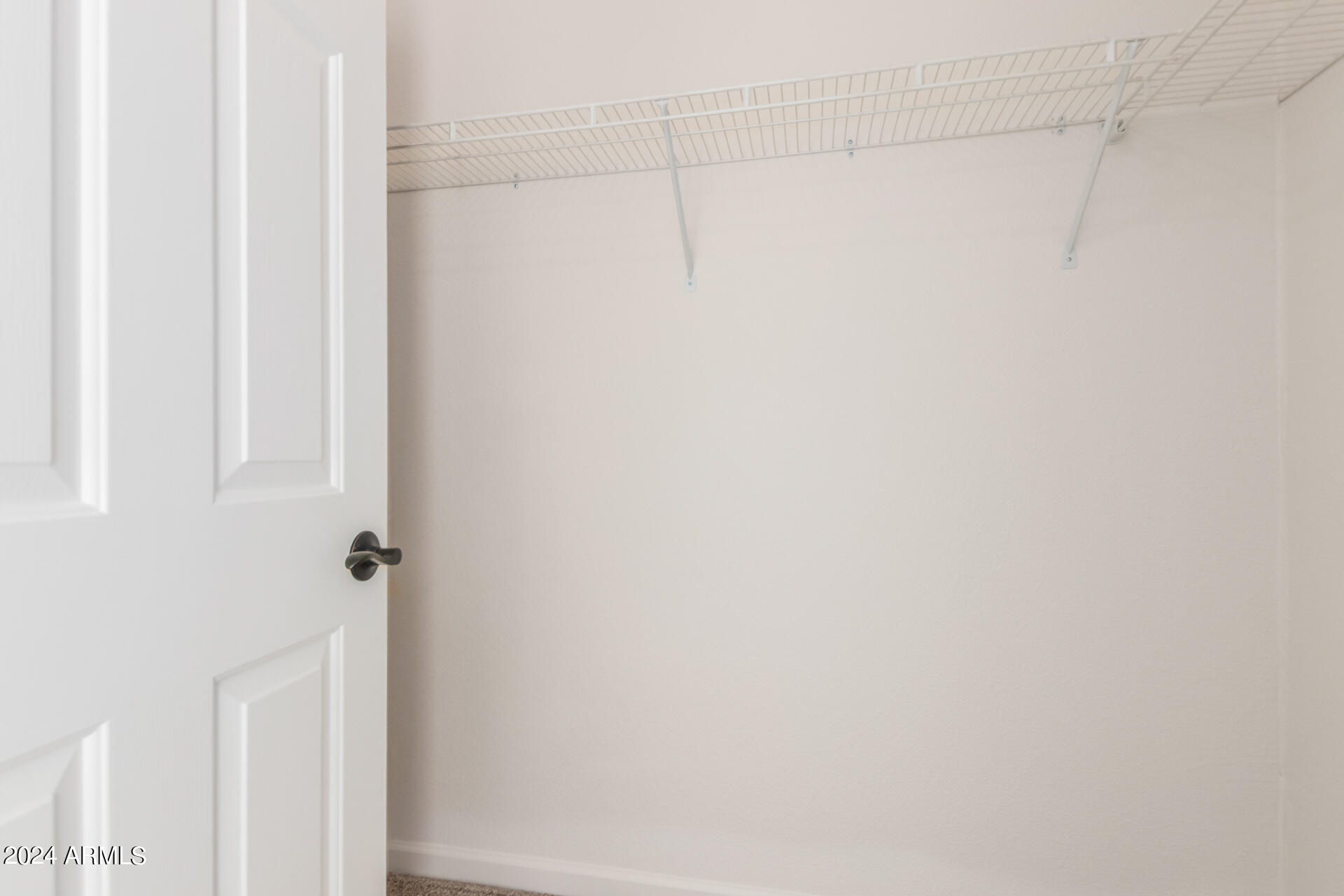 2816 W TWIN PEAKS Lane