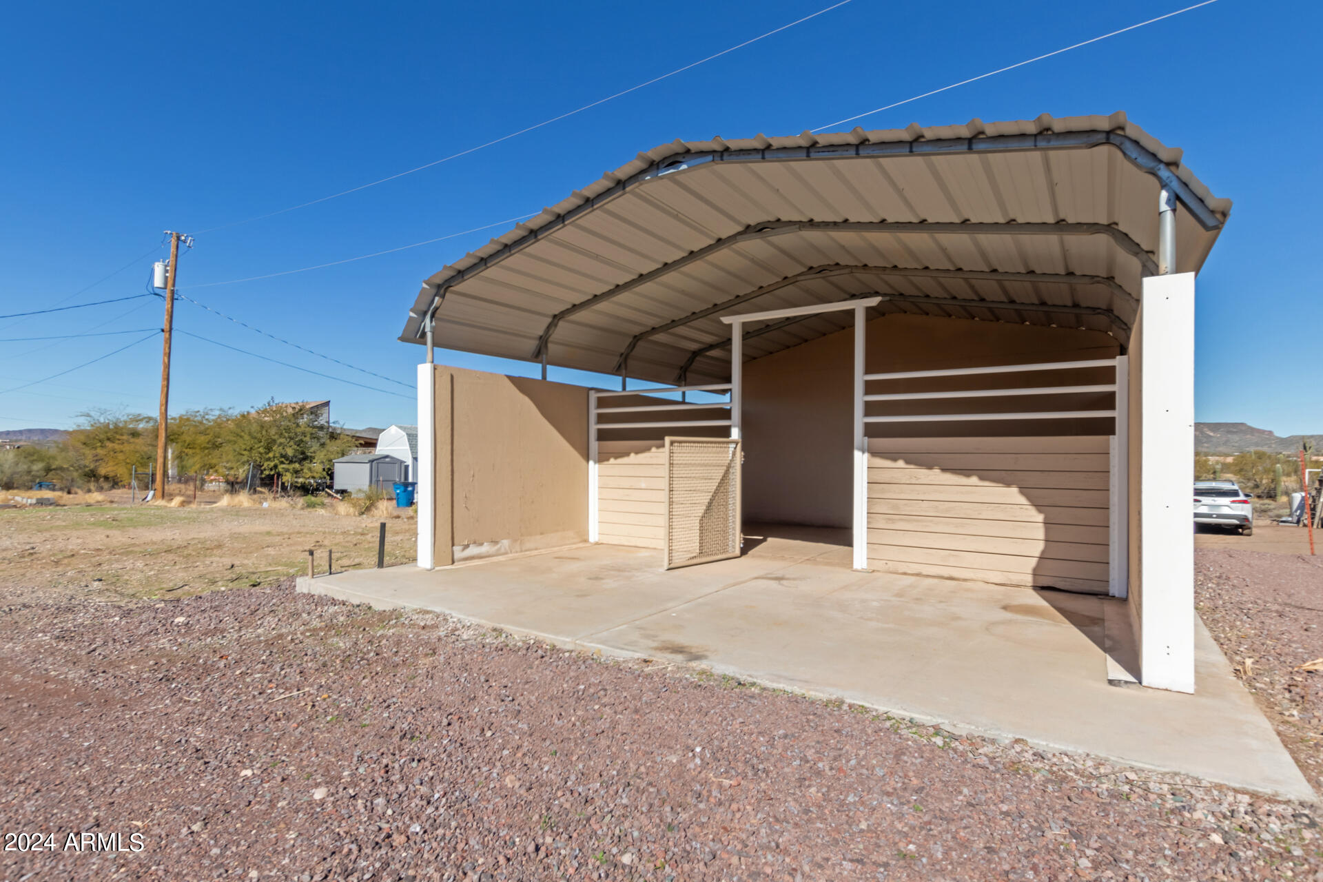 2816 W TWIN PEAKS Lane