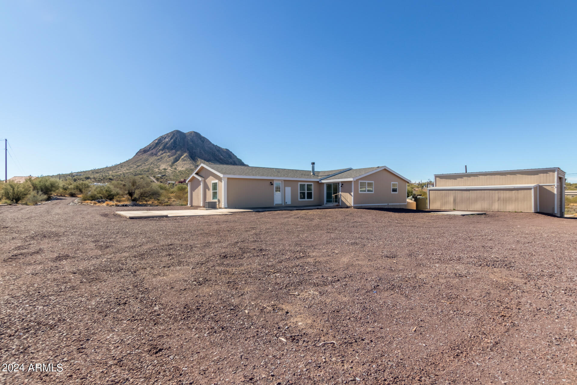 2816 W TWIN PEAKS Lane