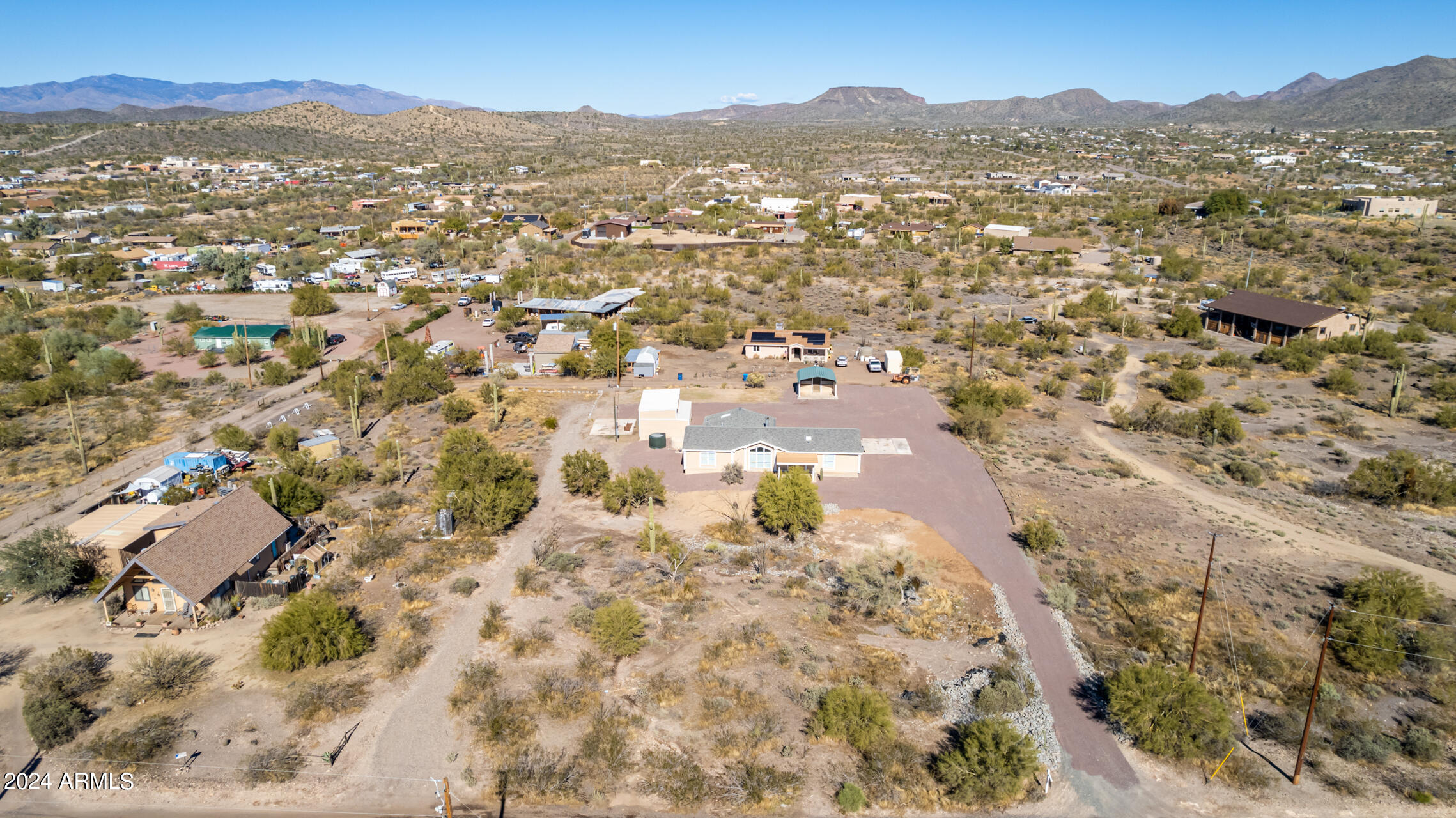 2816 W TWIN PEAKS Lane