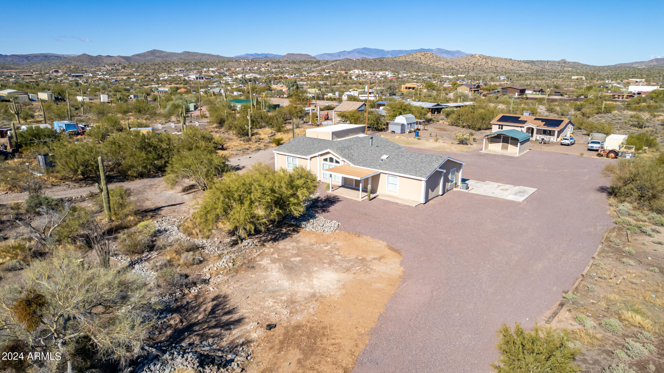 2816 W TWIN PEAKS Lane