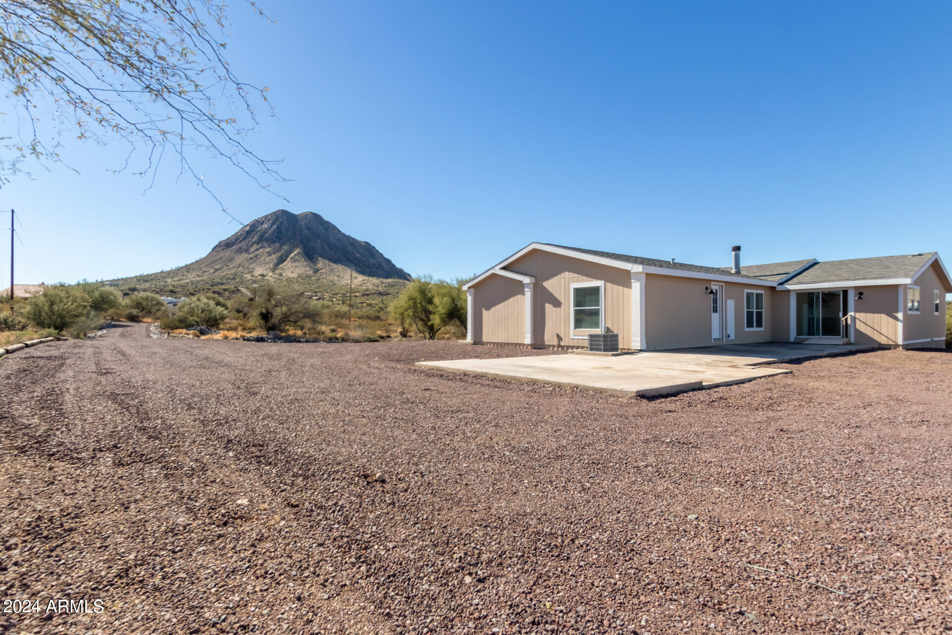 2816 W TWIN PEAKS Lane