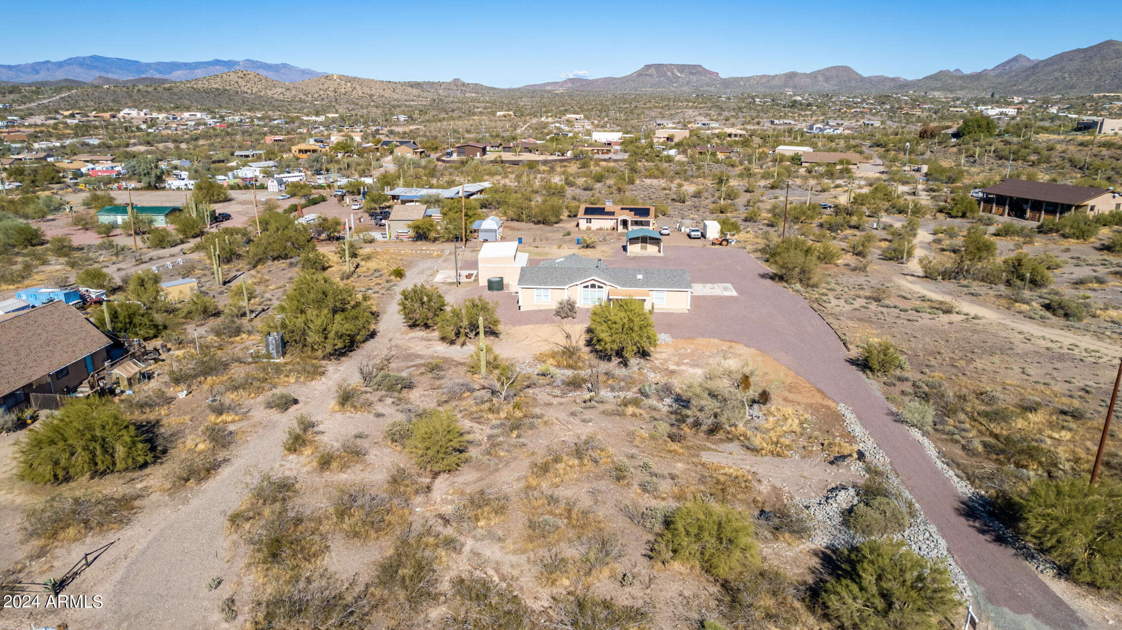 2816 W TWIN PEAKS Lane