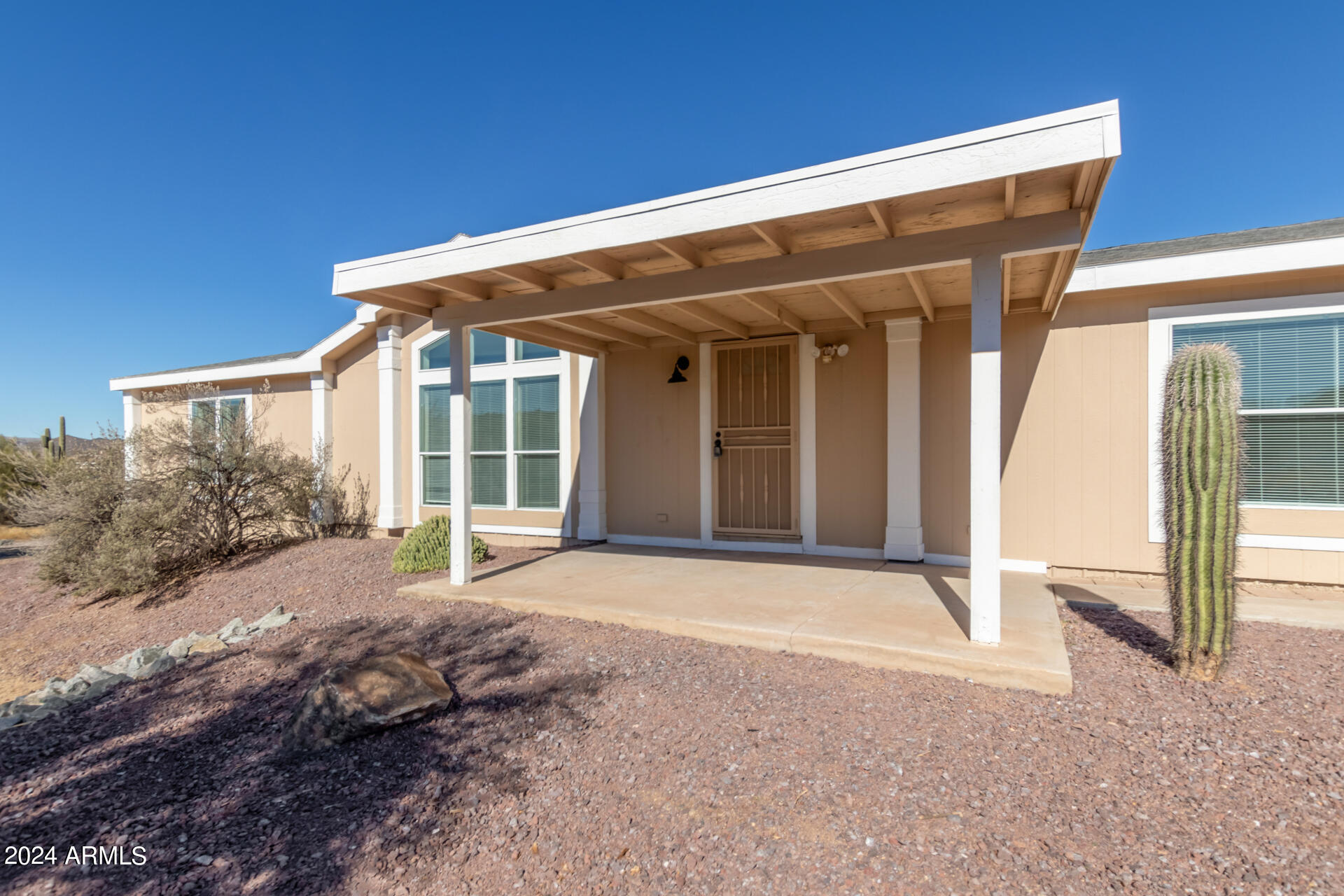 2816 W TWIN PEAKS Lane