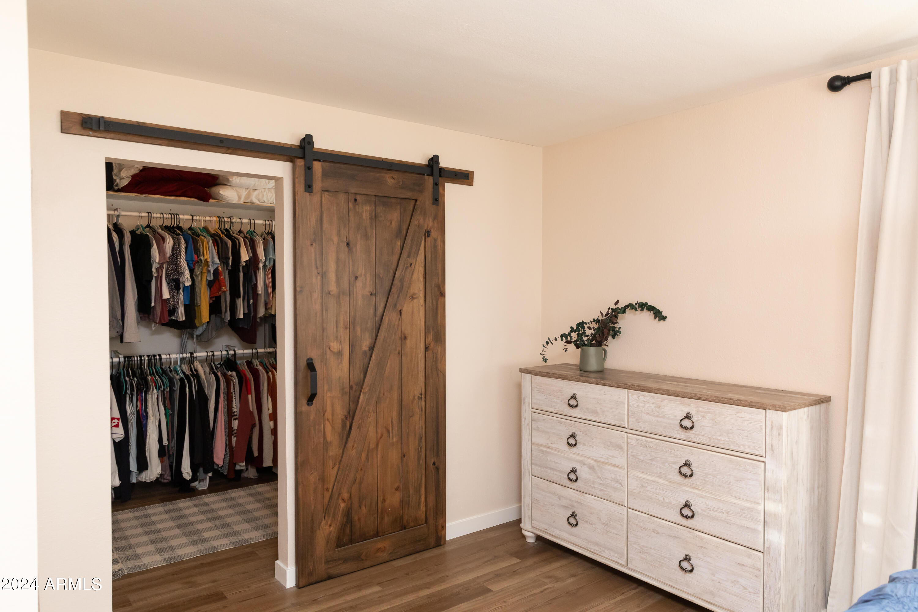 8456 E MONTEBELLO Avenue