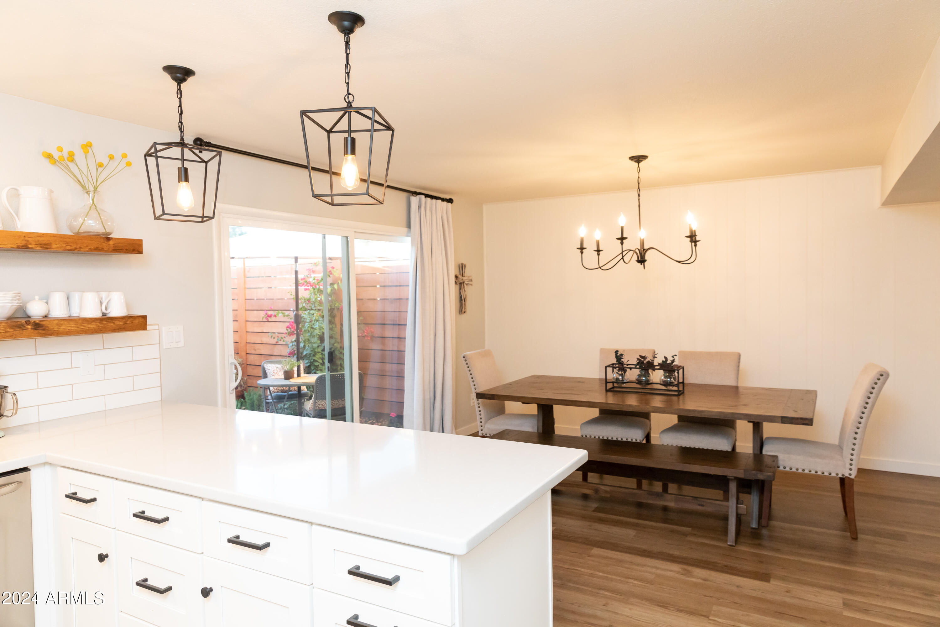 8456 E MONTEBELLO Avenue