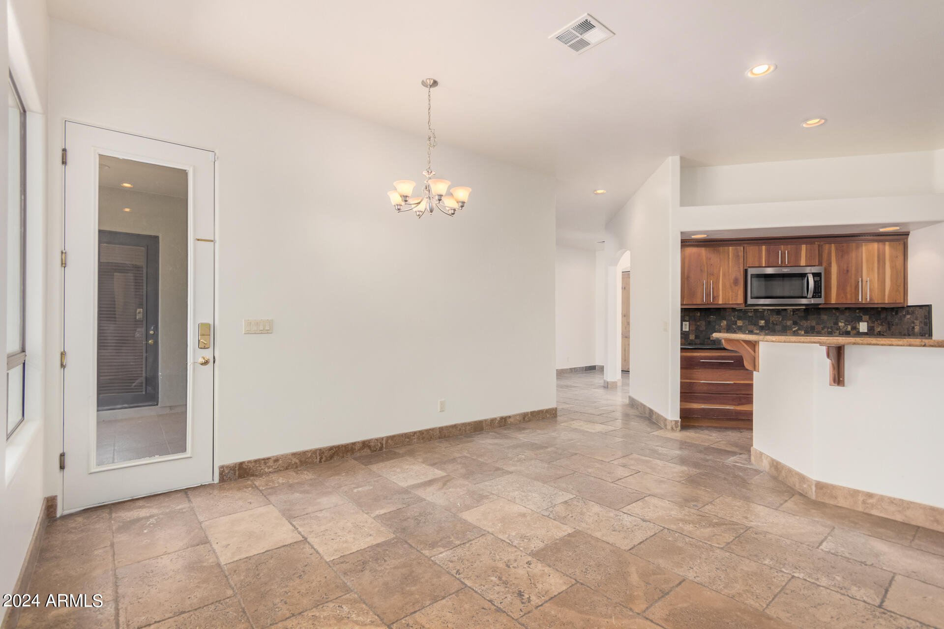 6128 W ALAMEDA Road