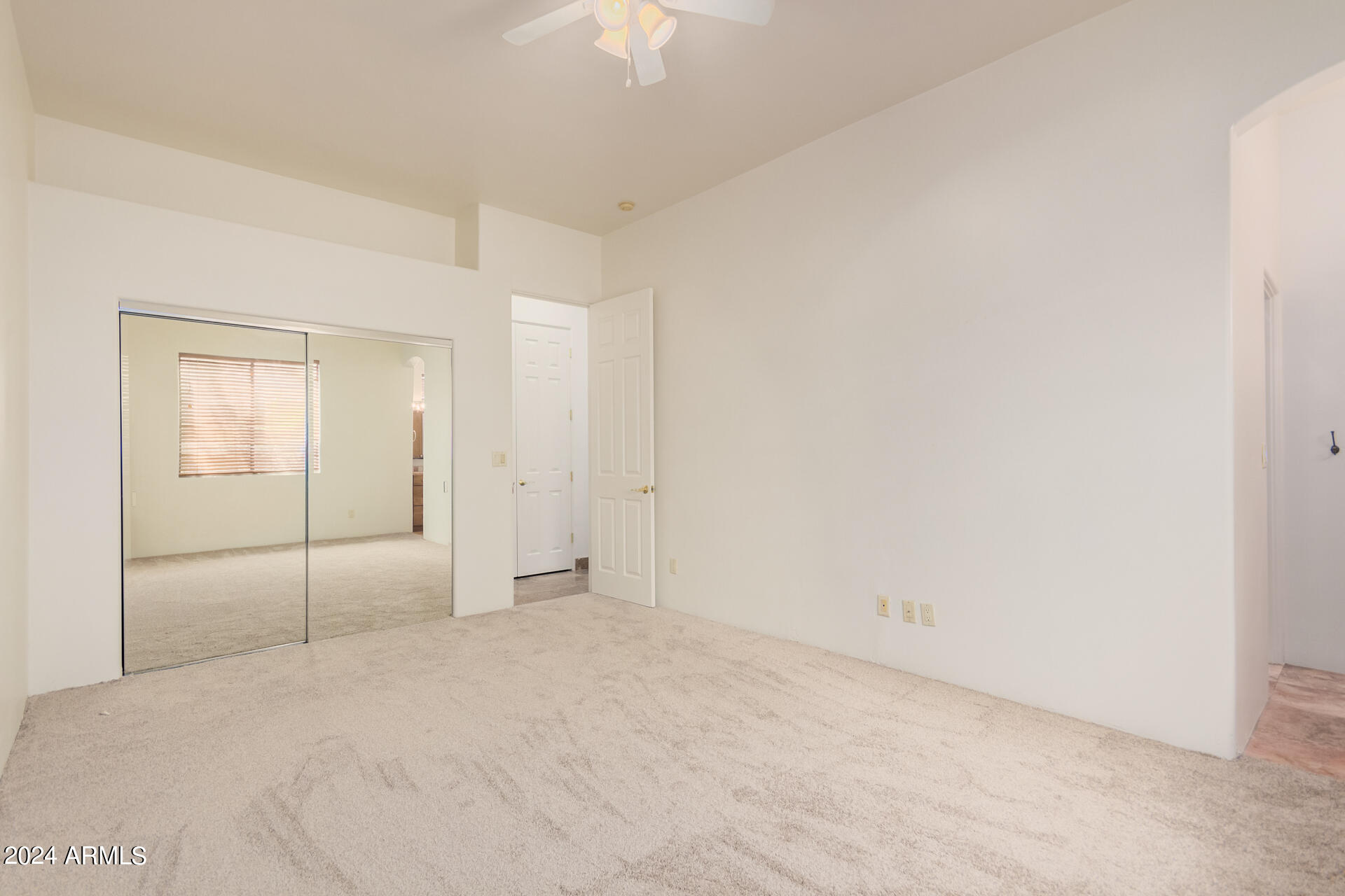 6128 W ALAMEDA Road