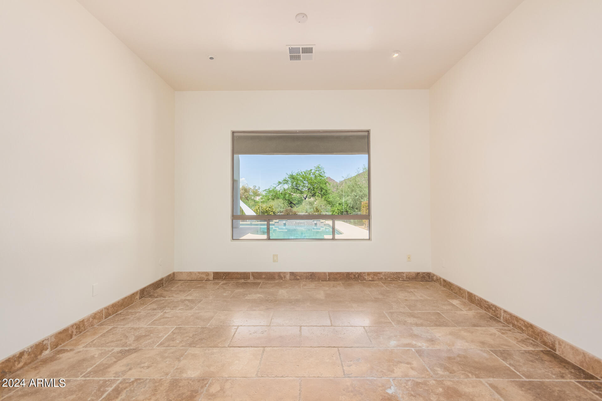6128 W ALAMEDA Road
